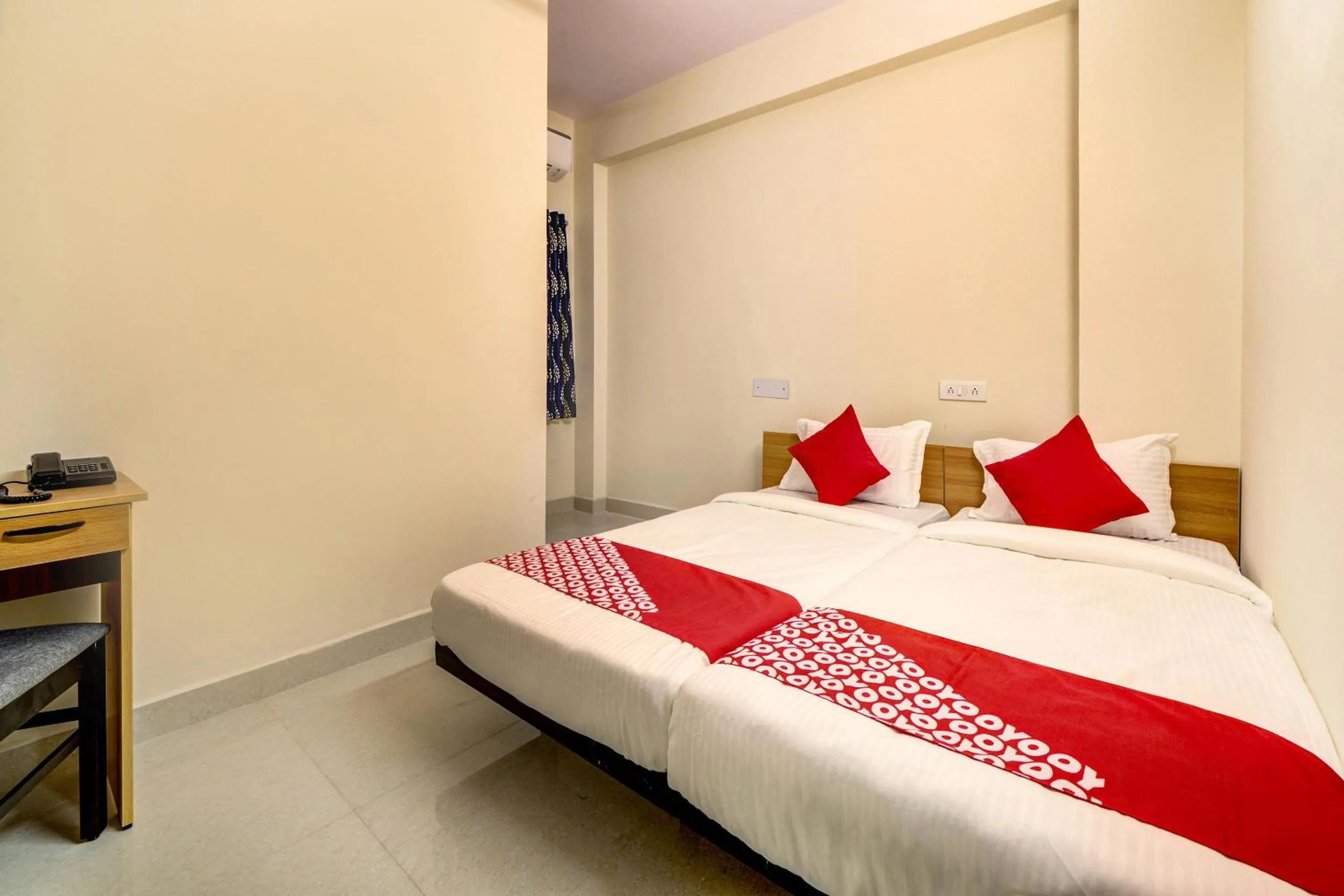 Bedroom, Bed in Hotel O JV Colony Near KFC Gachibowli