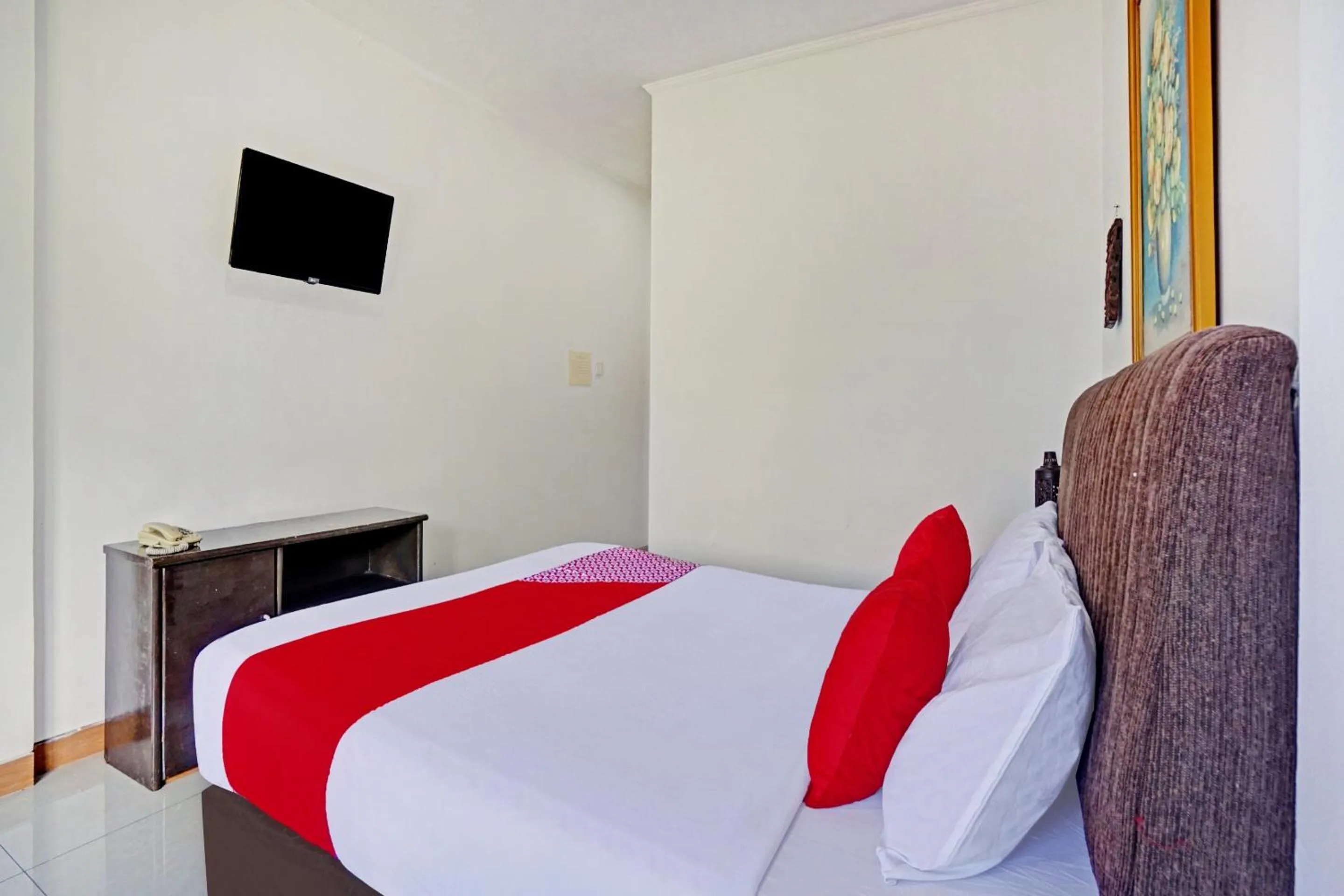 Bedroom, Bed in Hotel O Victory