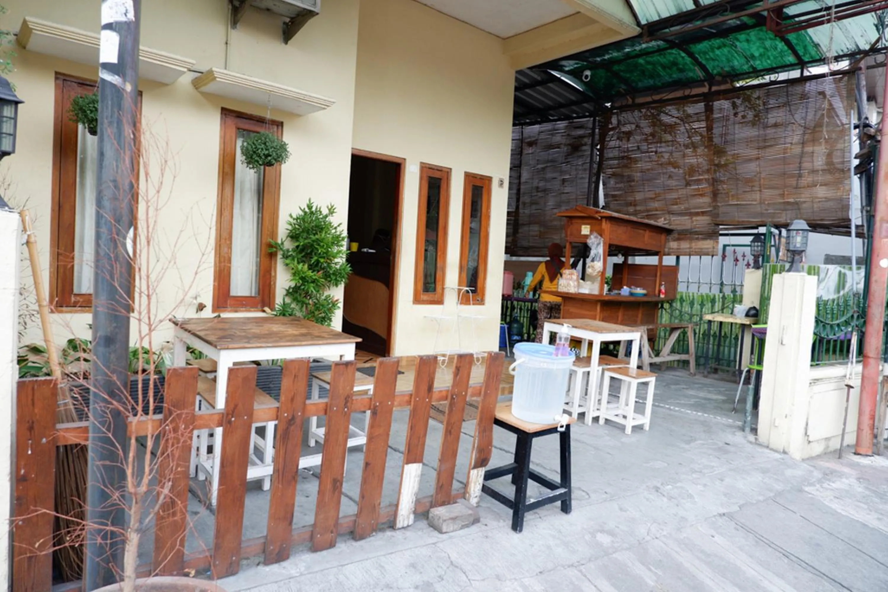 Patio in Khresna Guest House Malioboro Mitra RedDoorz