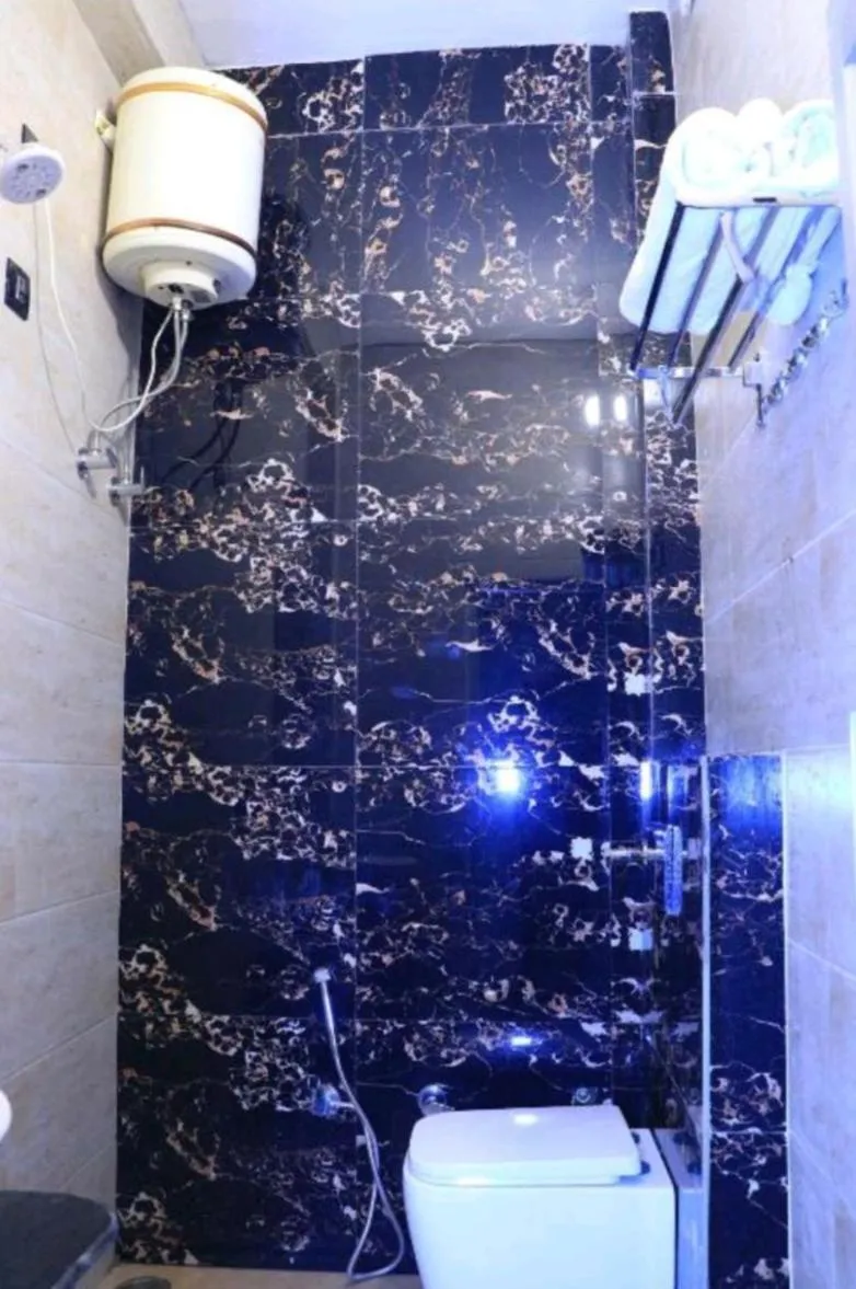 Bathroom in Hotel Rajat Residency Bijnor