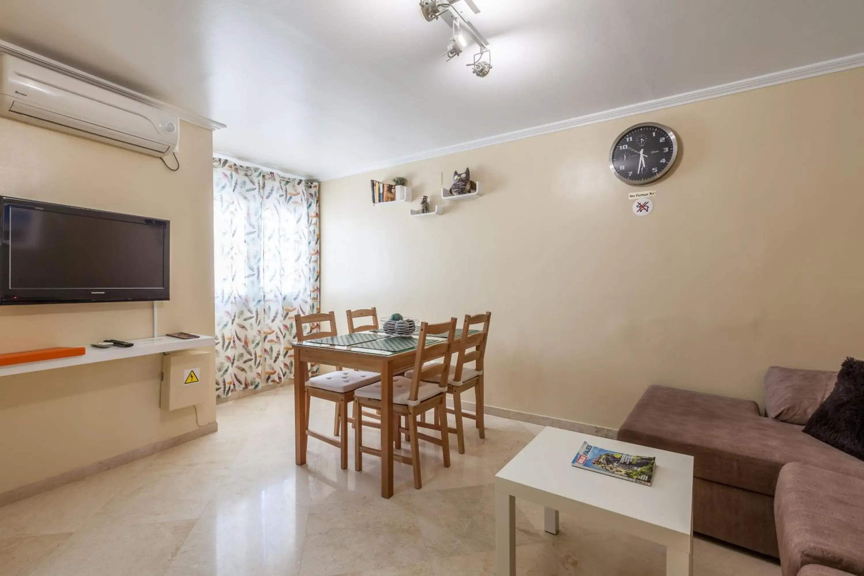 Acogedor Apartamento junto a la Plaza del Salvador Acogedor Apartamento junto a la Plaza del Salvador