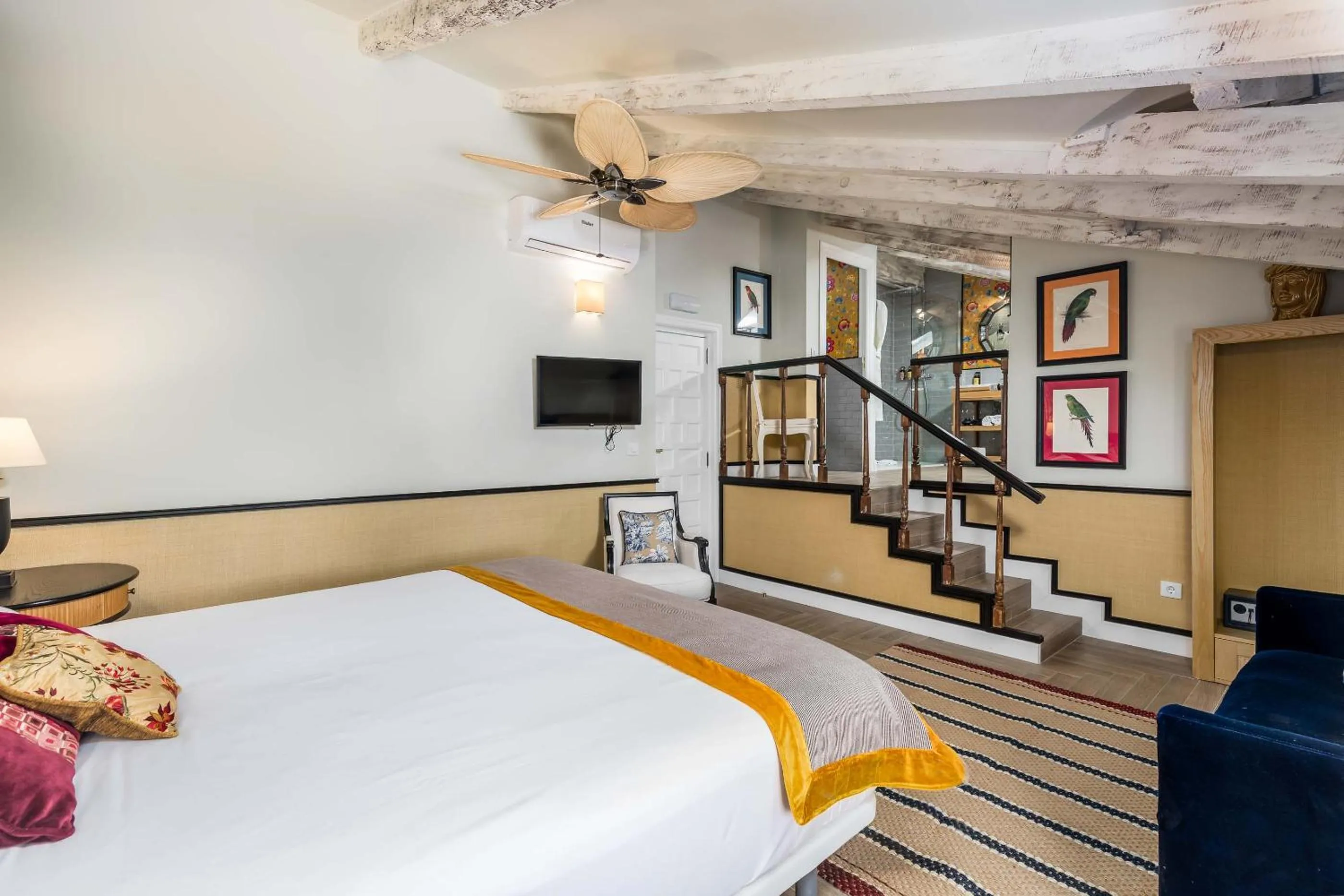 Bed in Maison San Alfredo B&B