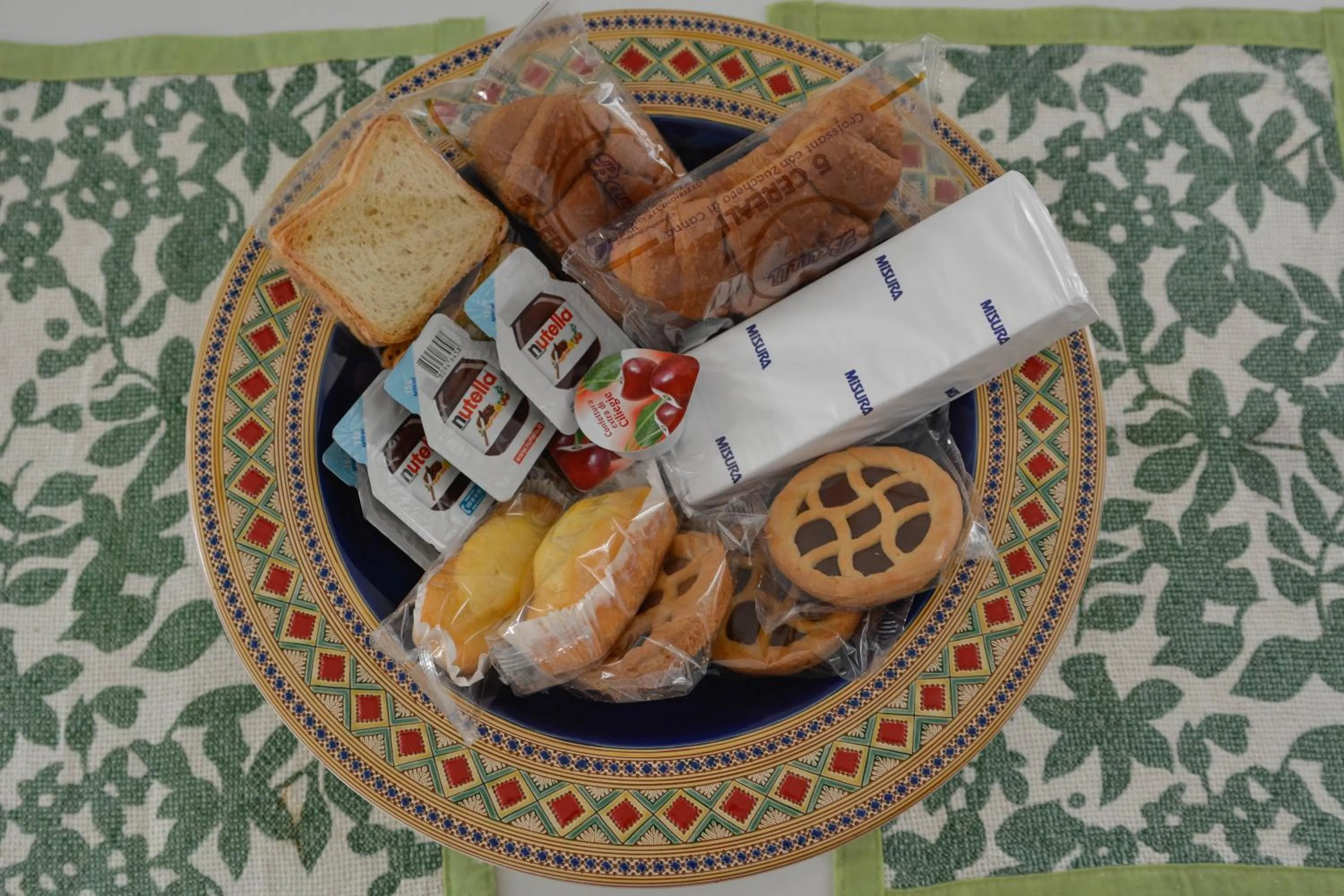 Food in Domus Le Ceramiche