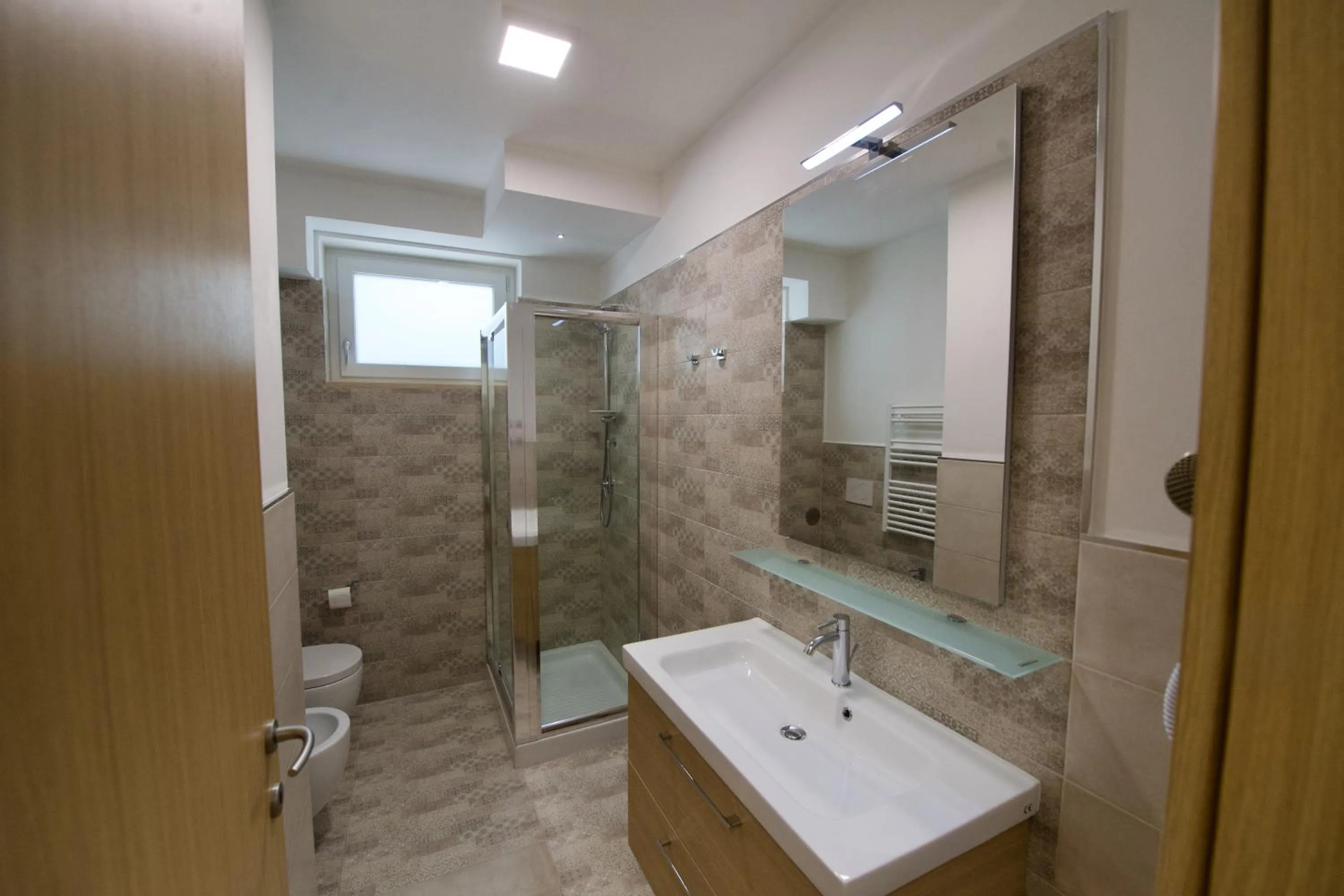 Shower in Domus Le Ceramiche