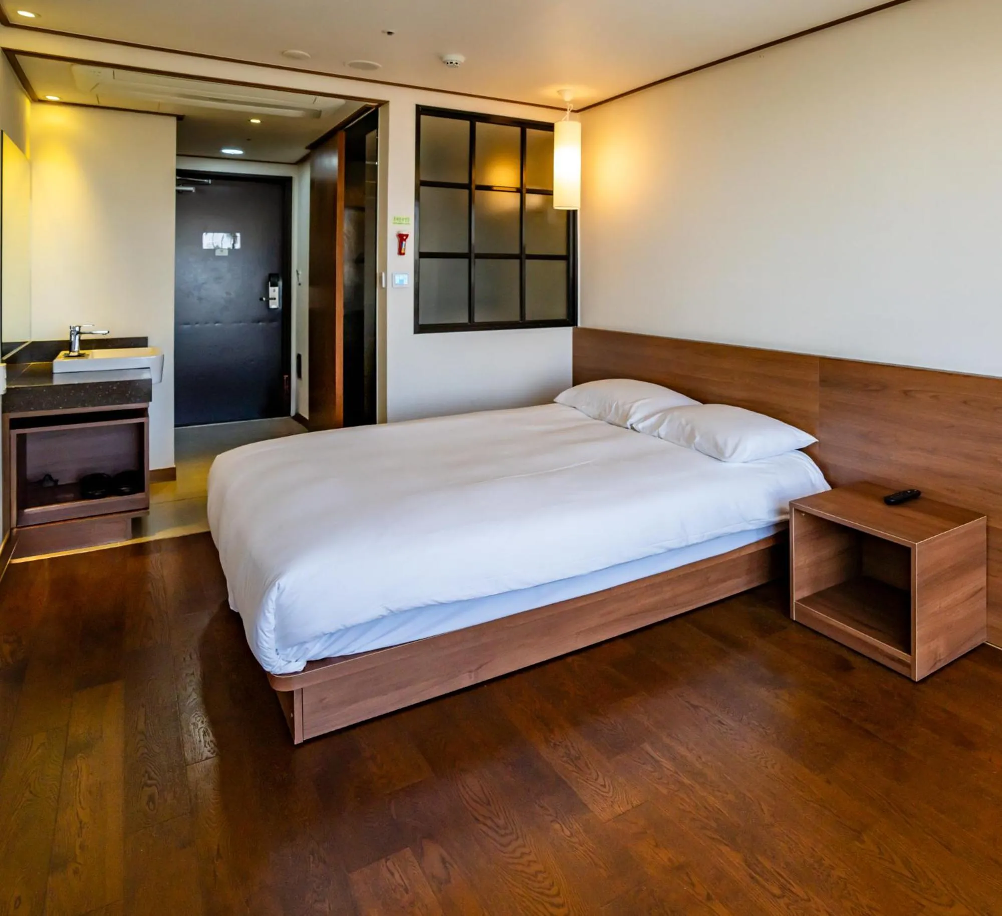 Decorative detail, Bed in Tamara Jeju hotel