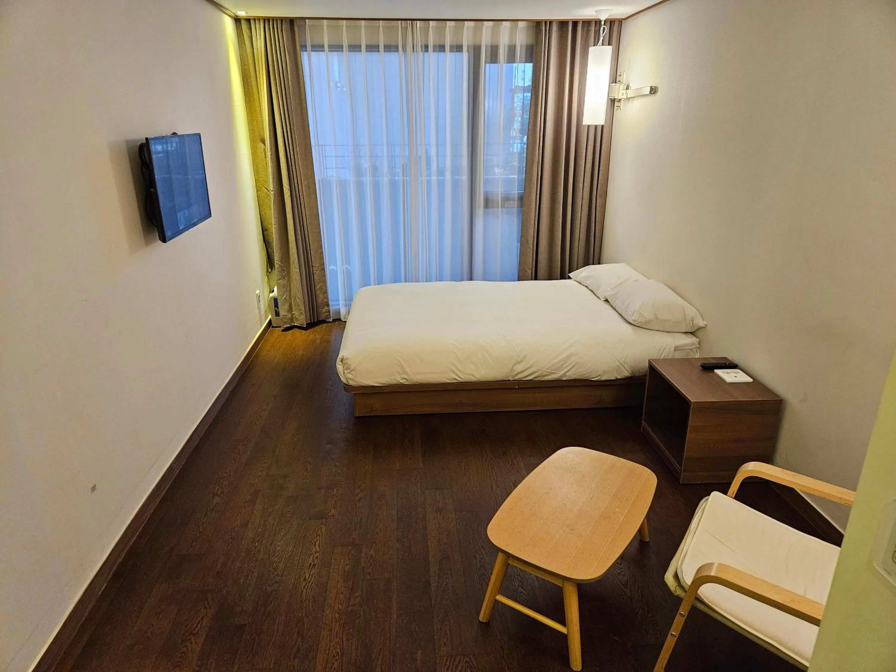 Area and facilities, Bed in Tamara Jeju hotel