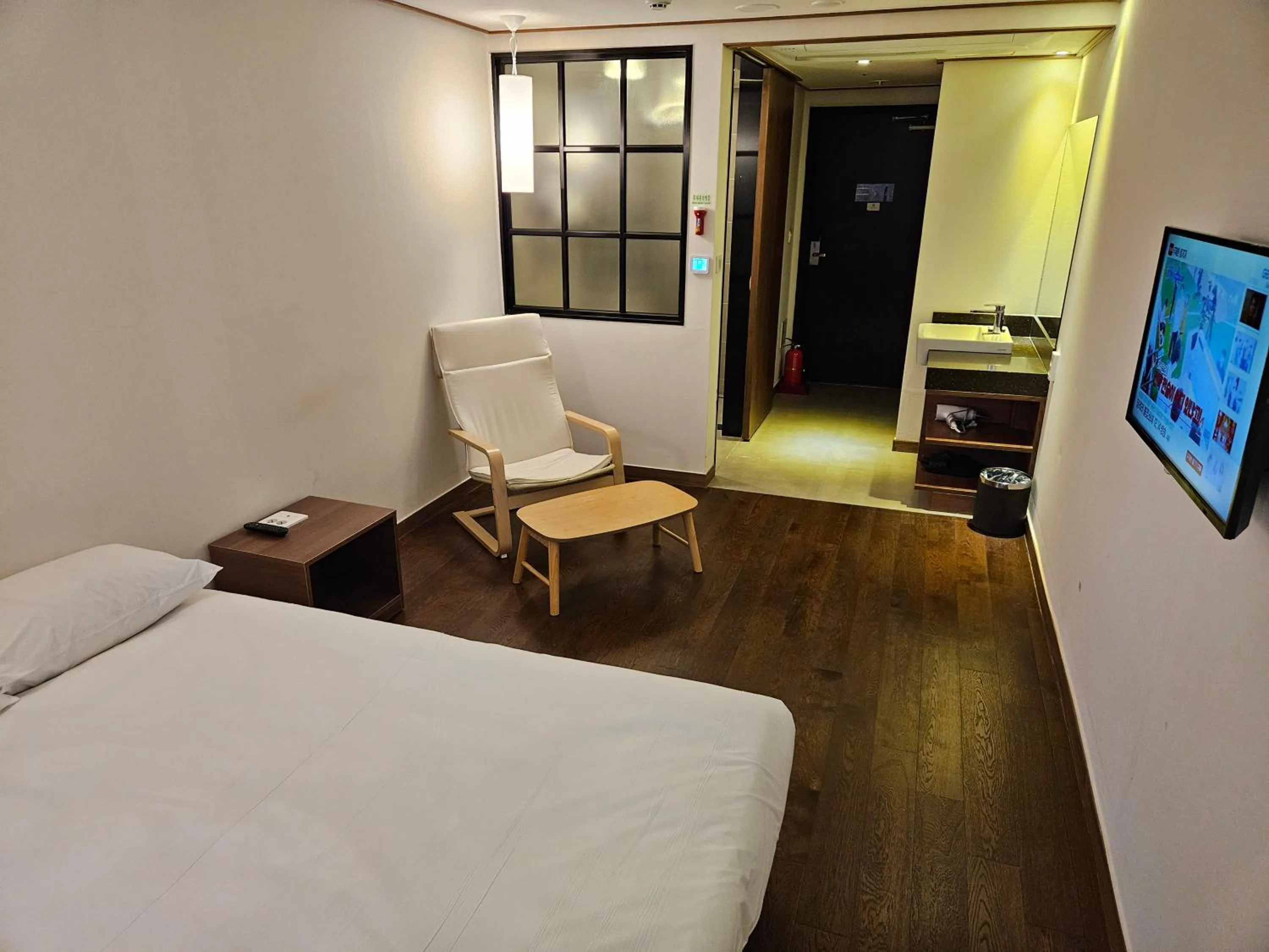Area and facilities, Bed in Tamara Jeju hotel