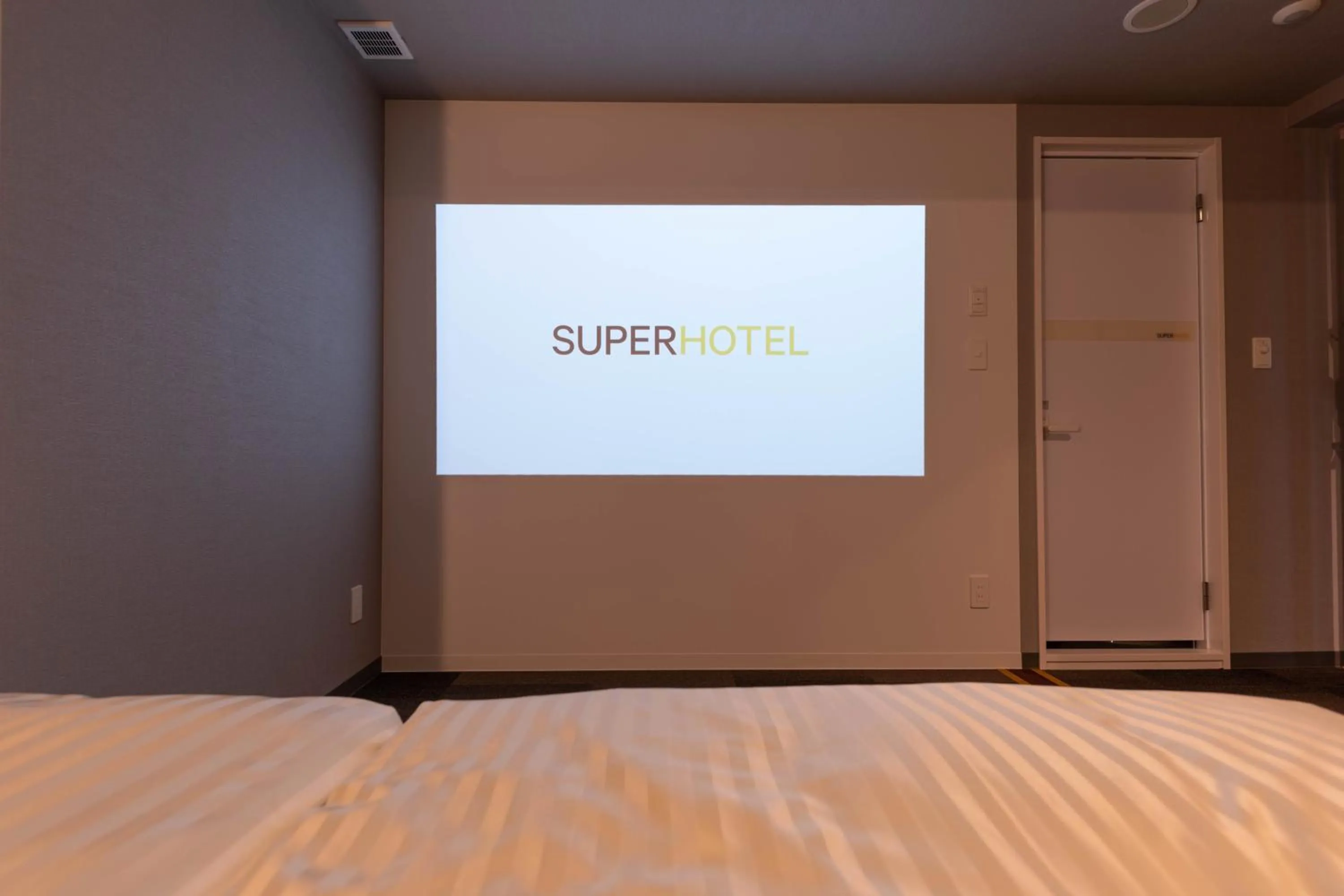 Bed in Super Hotel Tokyo Akabane Eki Minamiguchi