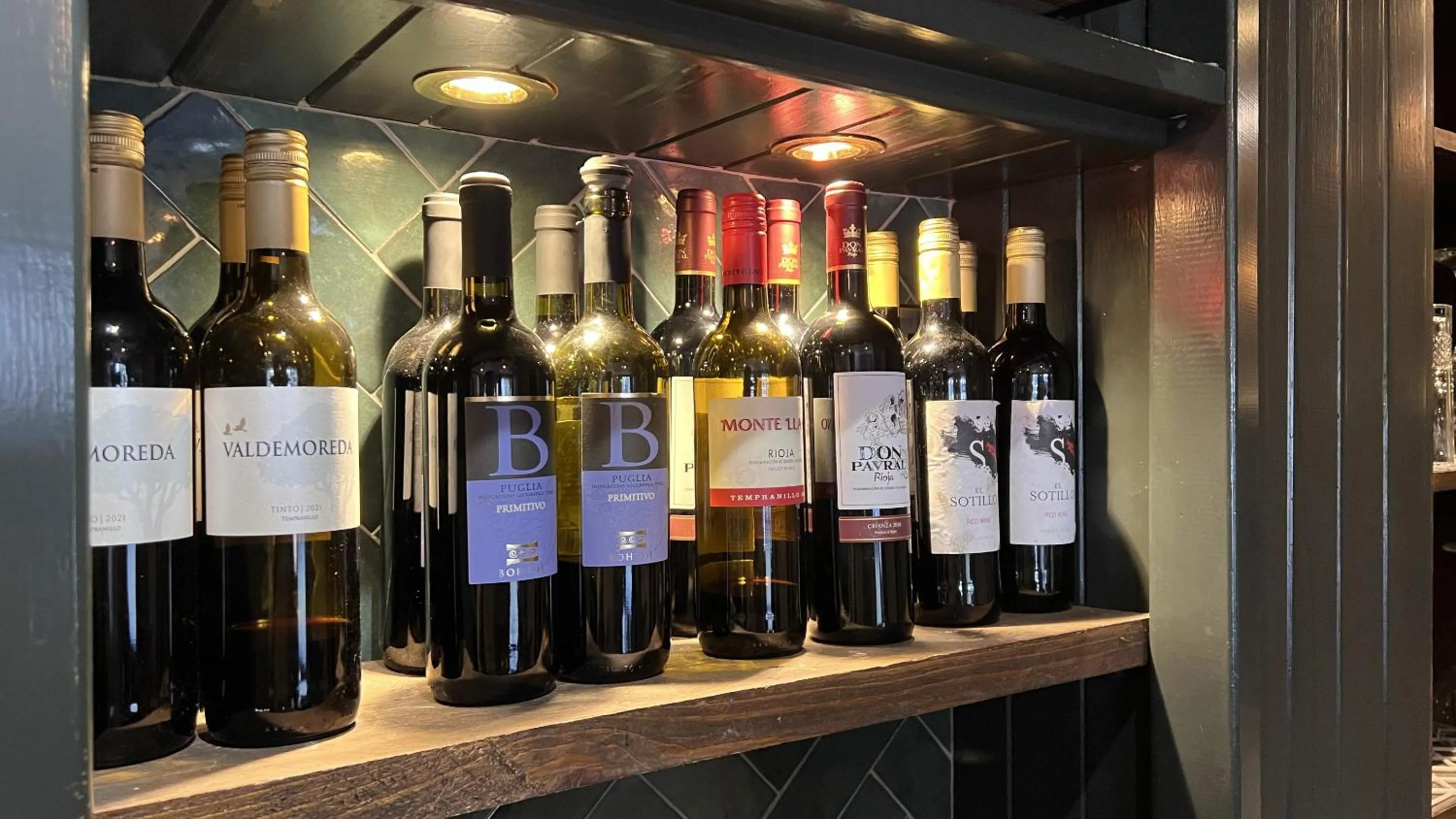 Lounge or bar in The Forresters Arms Kilburn