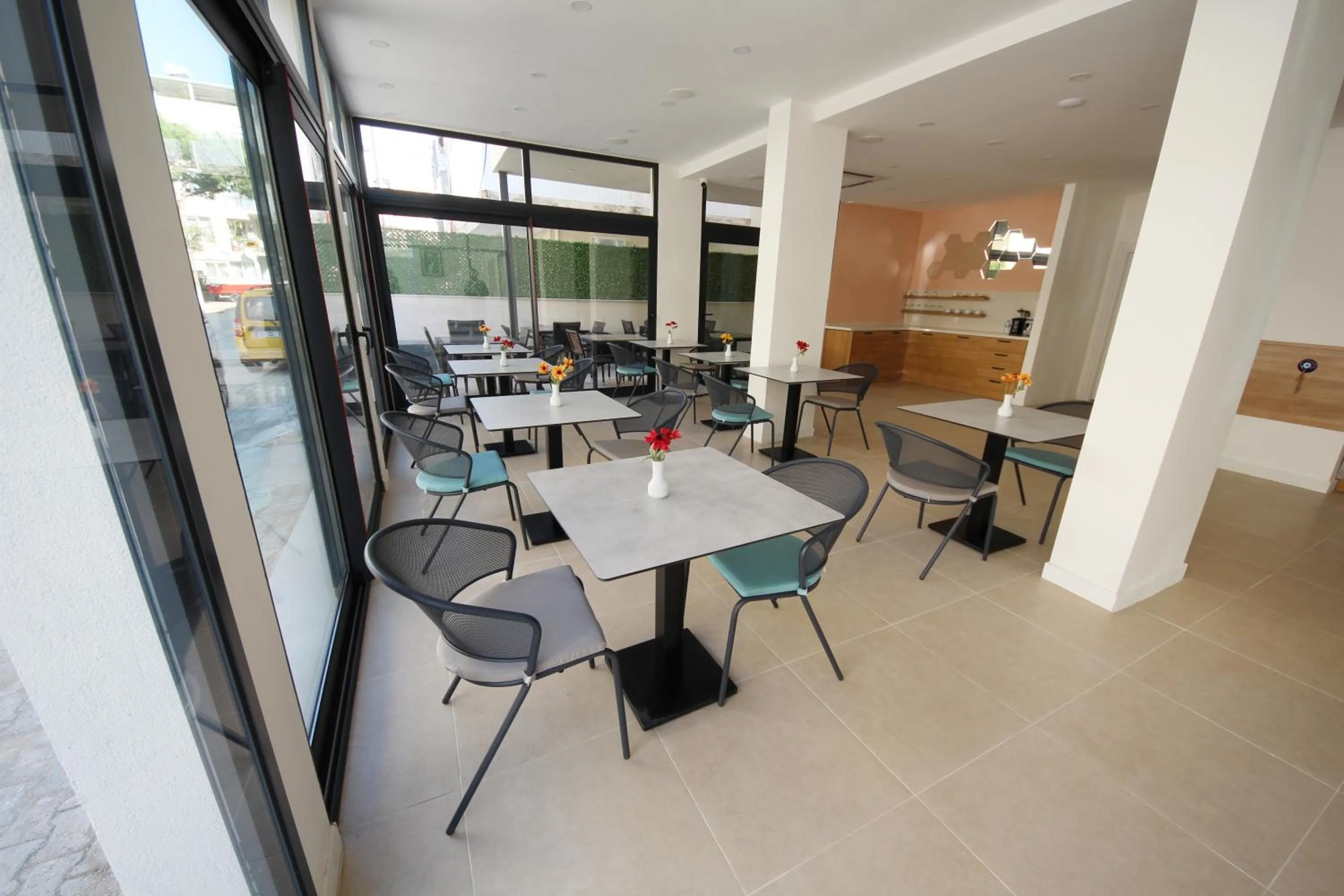 Restaurant/places to eat in SPİLOS GÜMÜLDÜR HOTEL