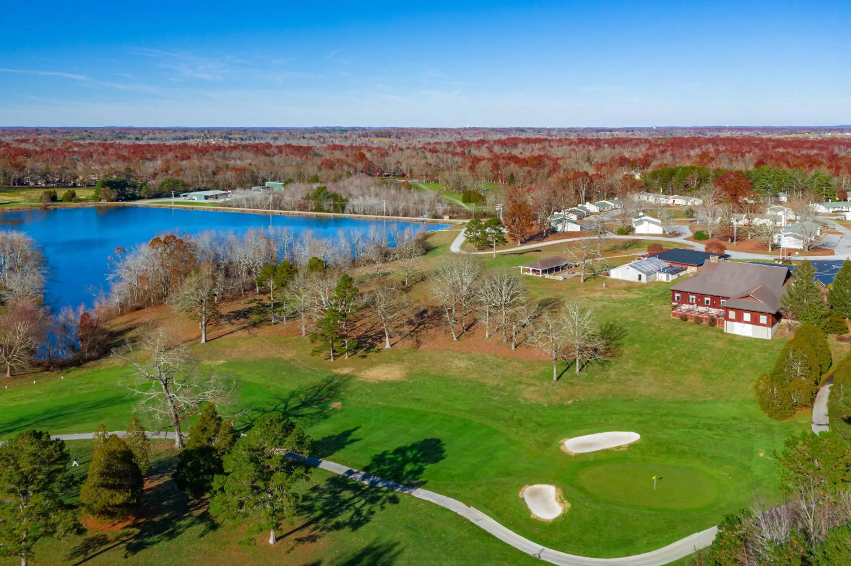 Golfcourse in Crown Resorts at Lake Tansi West