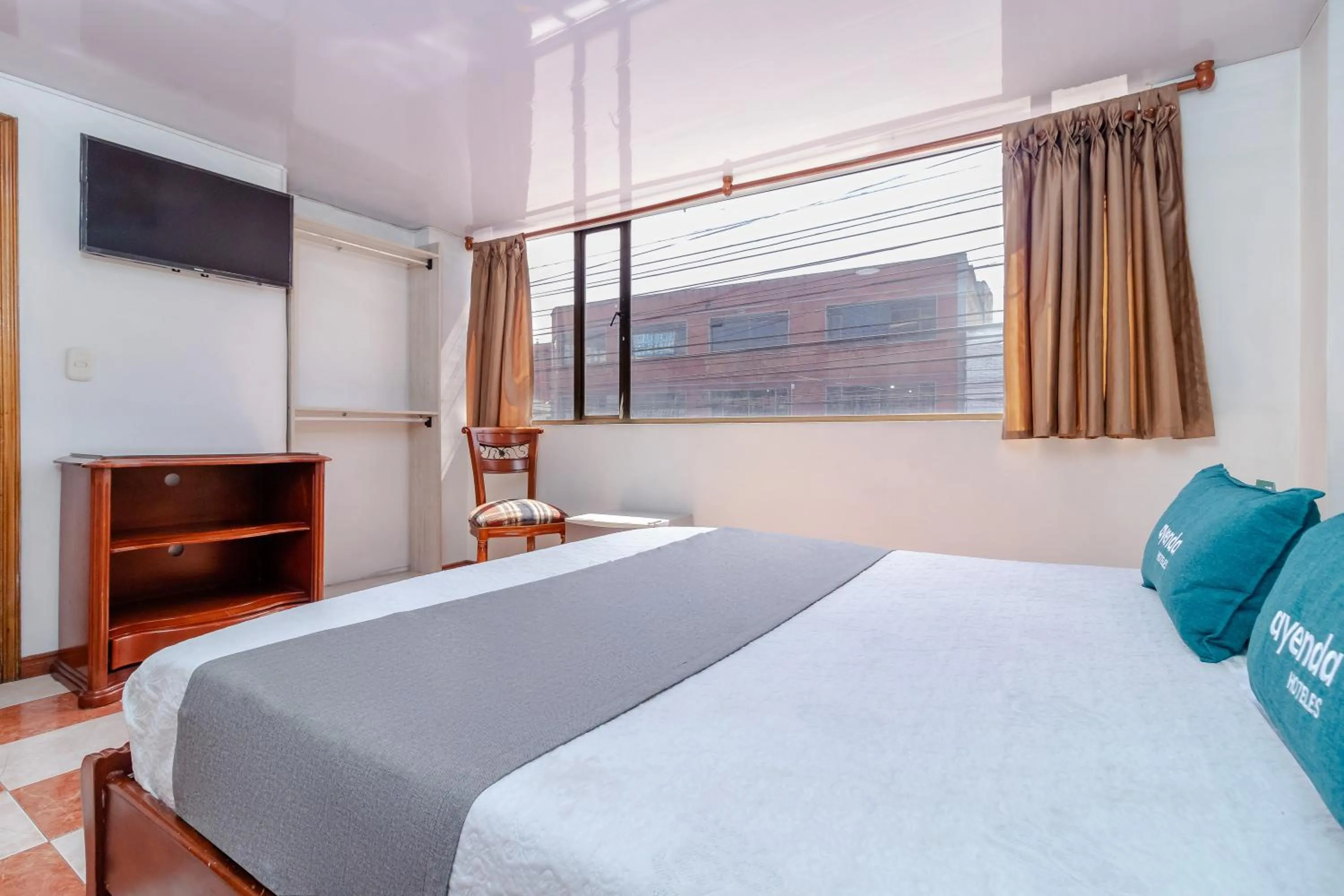 Photo of the whole room, Bed in Ayenda Hotel Las Palmas