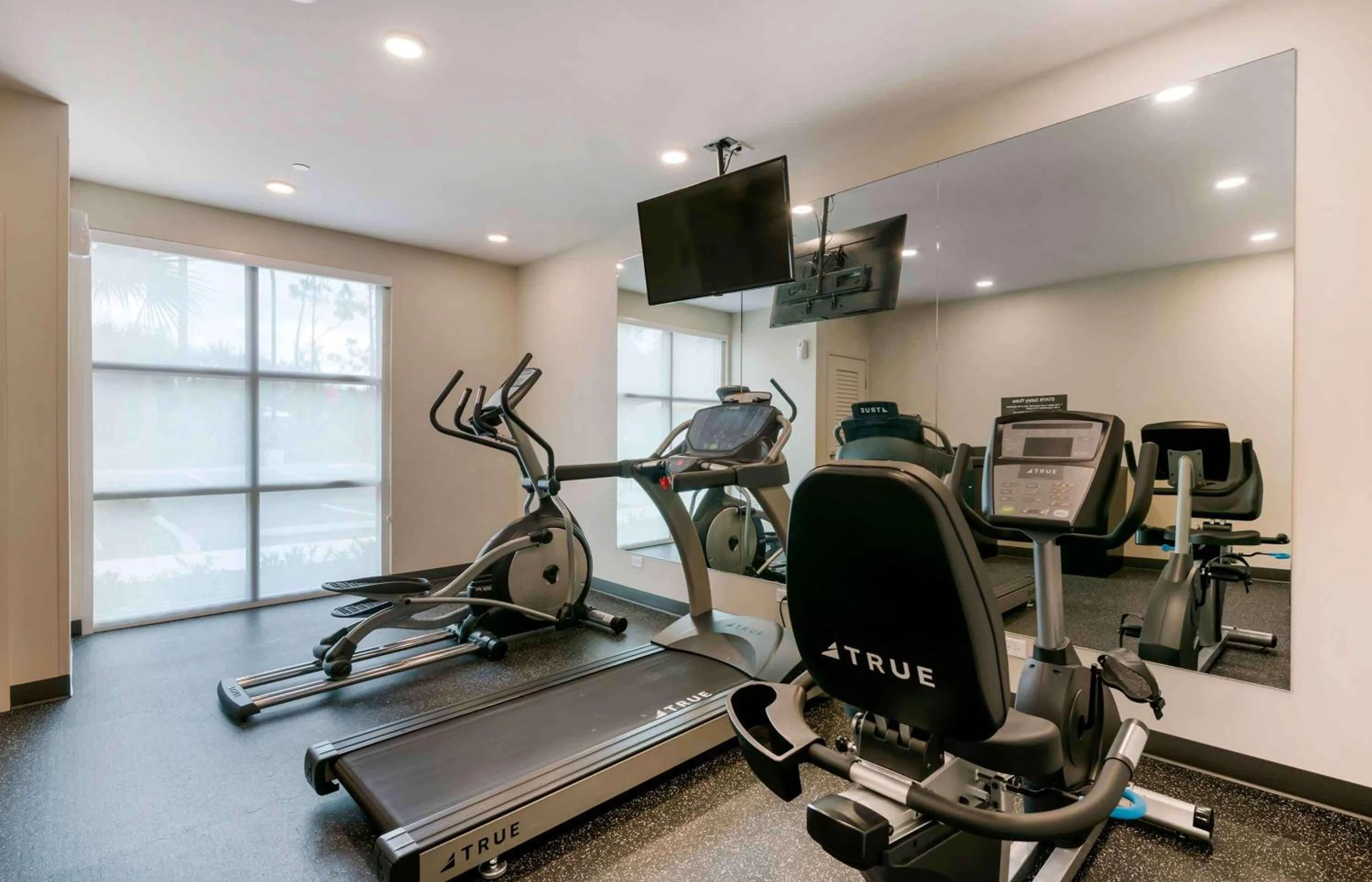 Fitness centre/facilities in Extended Stay America Premier Suites - Daytona Beach - Ormond Beach