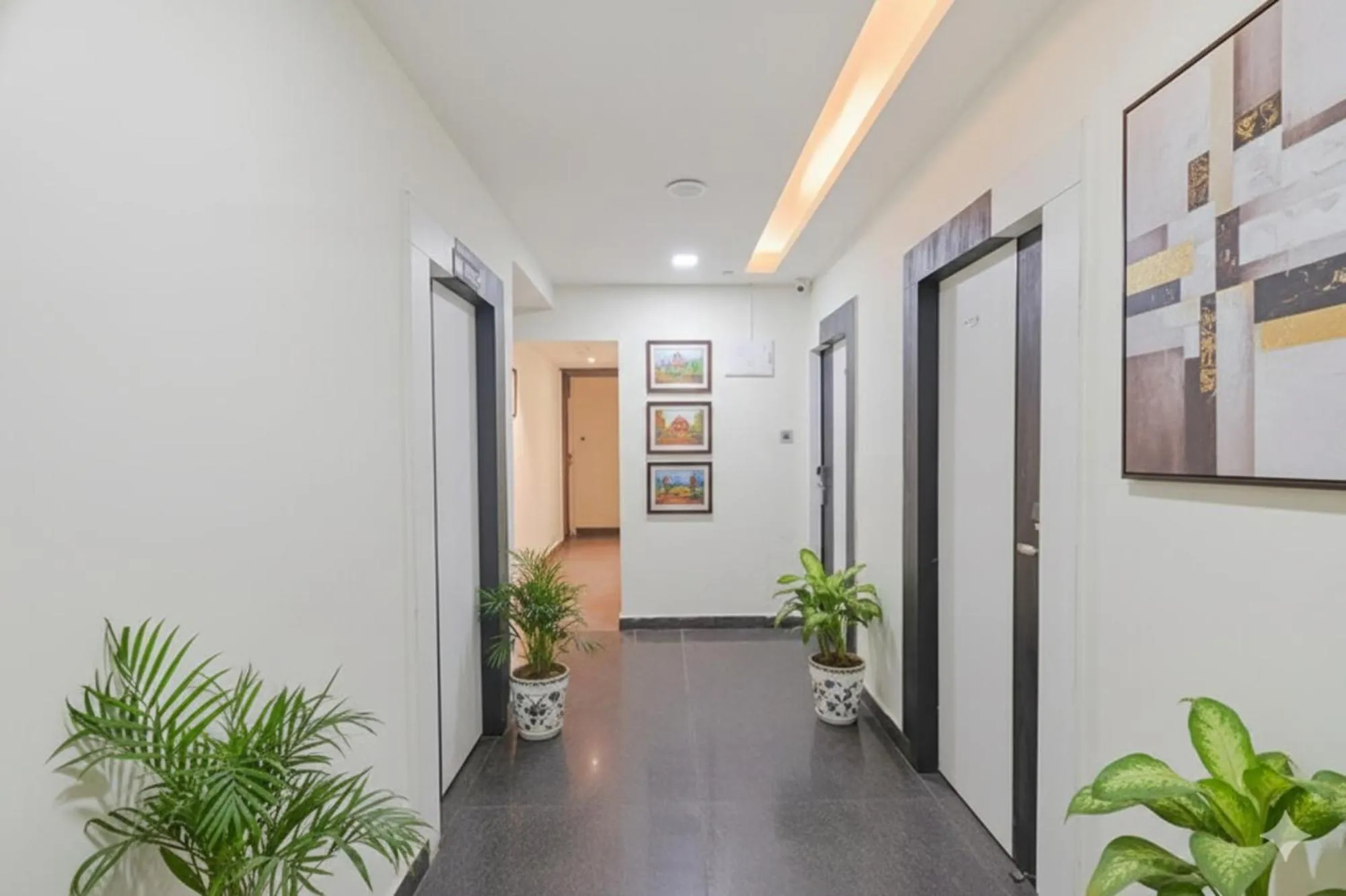 Lobby or reception in FabHotel Prime Middleton - Nr Niladri Vihar Square