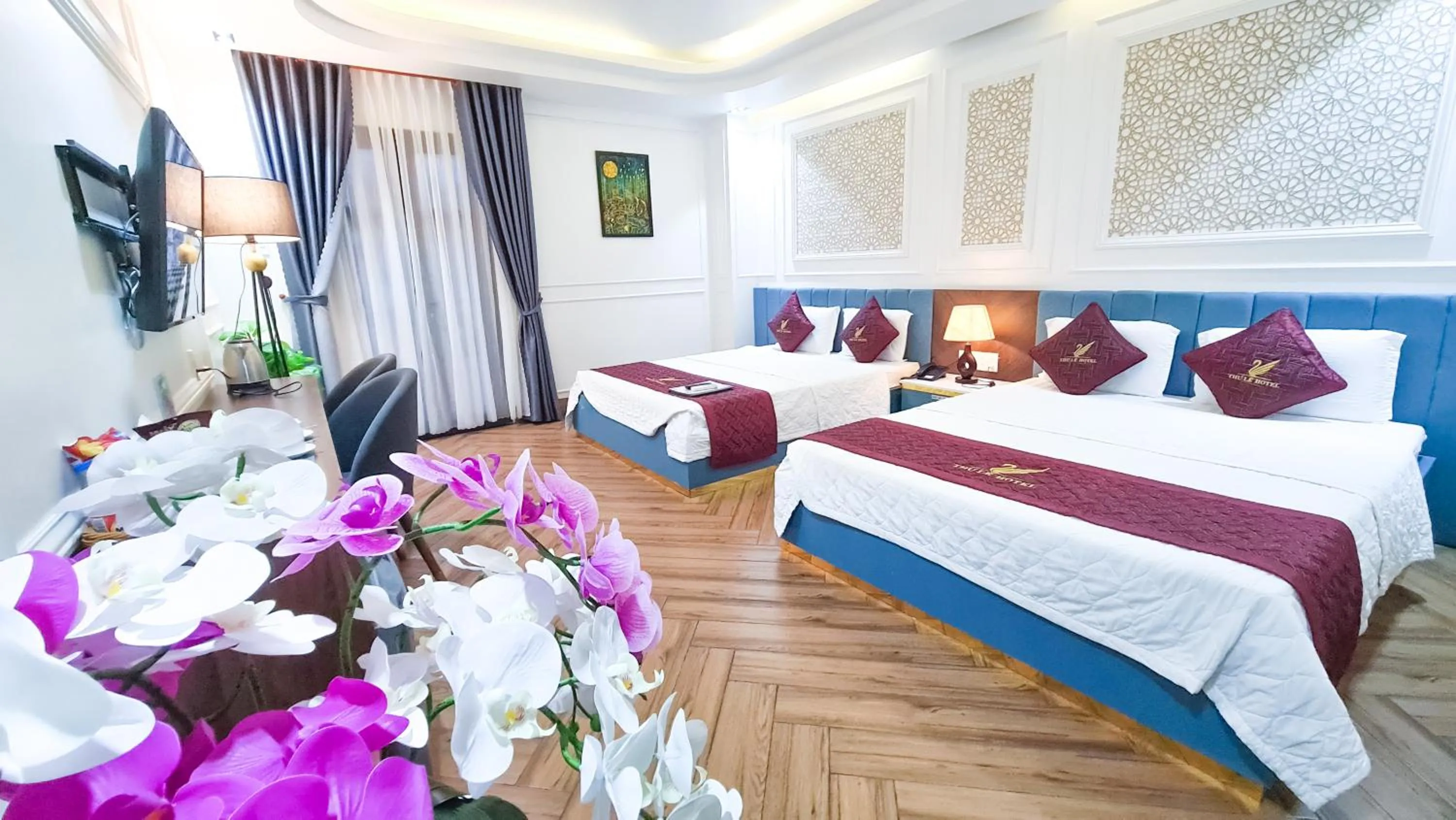 Photo of the whole room, Bed in THƯ LÊ Hotel