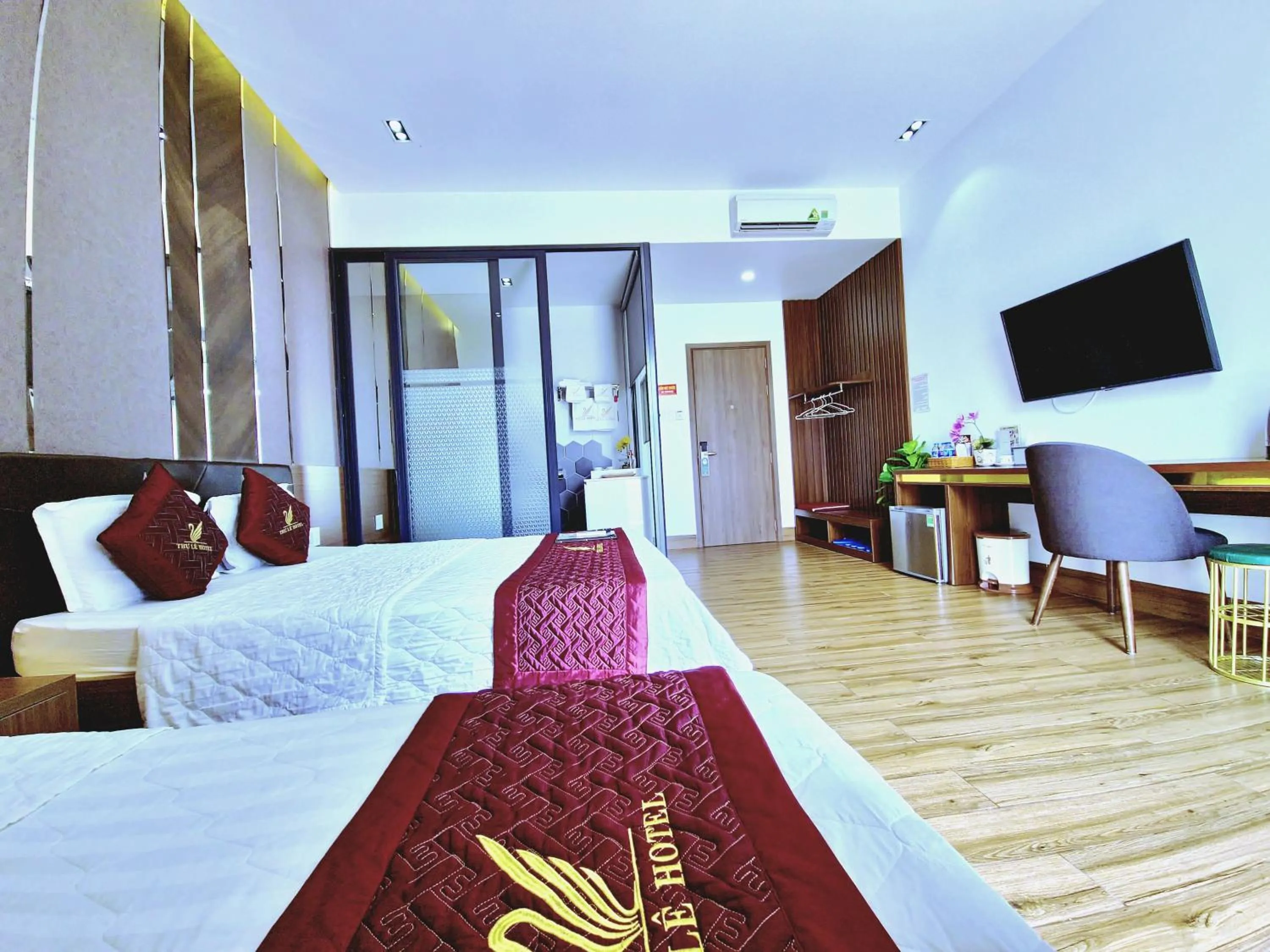 Property building, Bed in THƯ LÊ Hotel