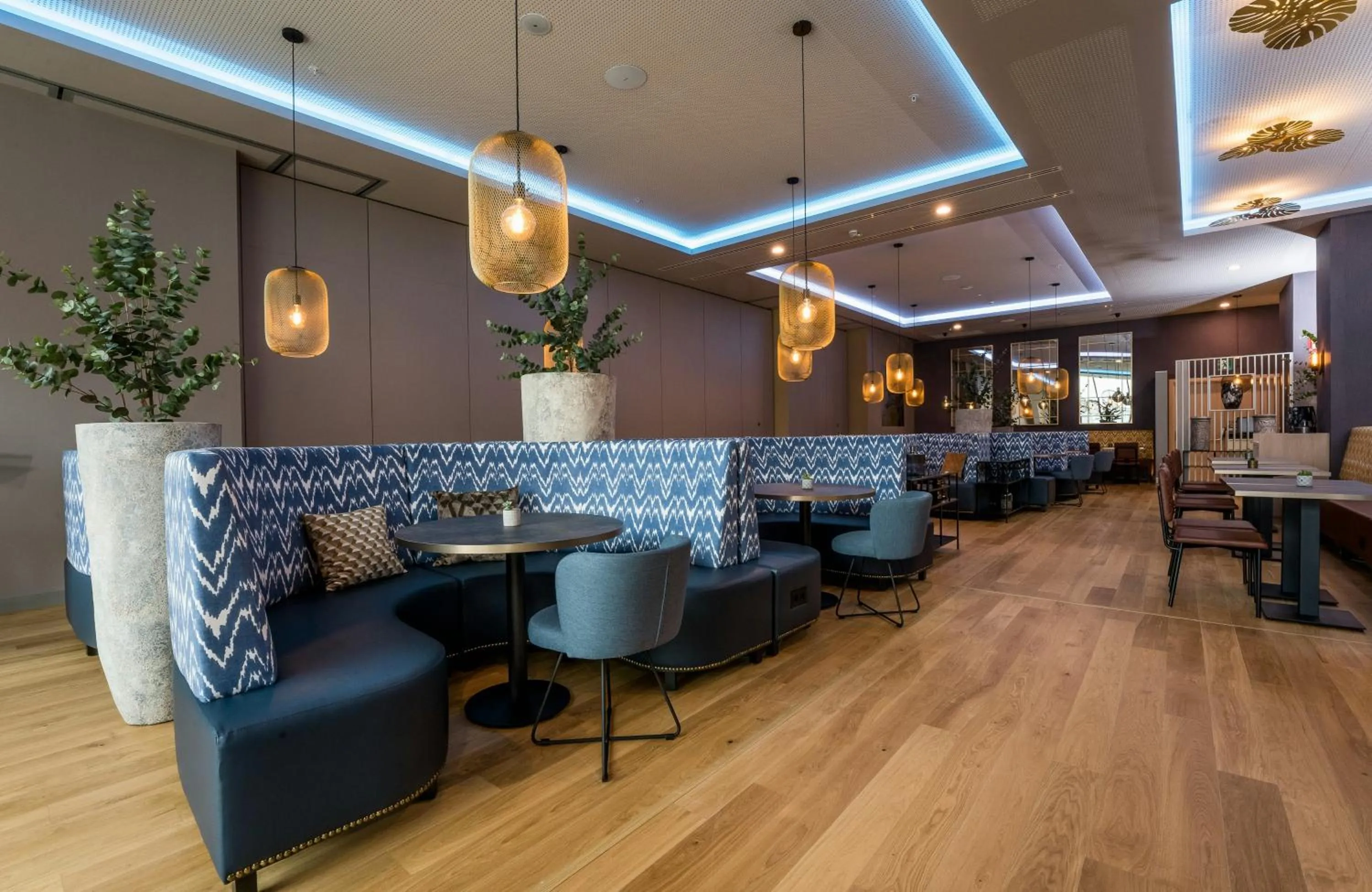 Restaurant/places to eat in Leonardo Royal Hotel Barcelona Fira