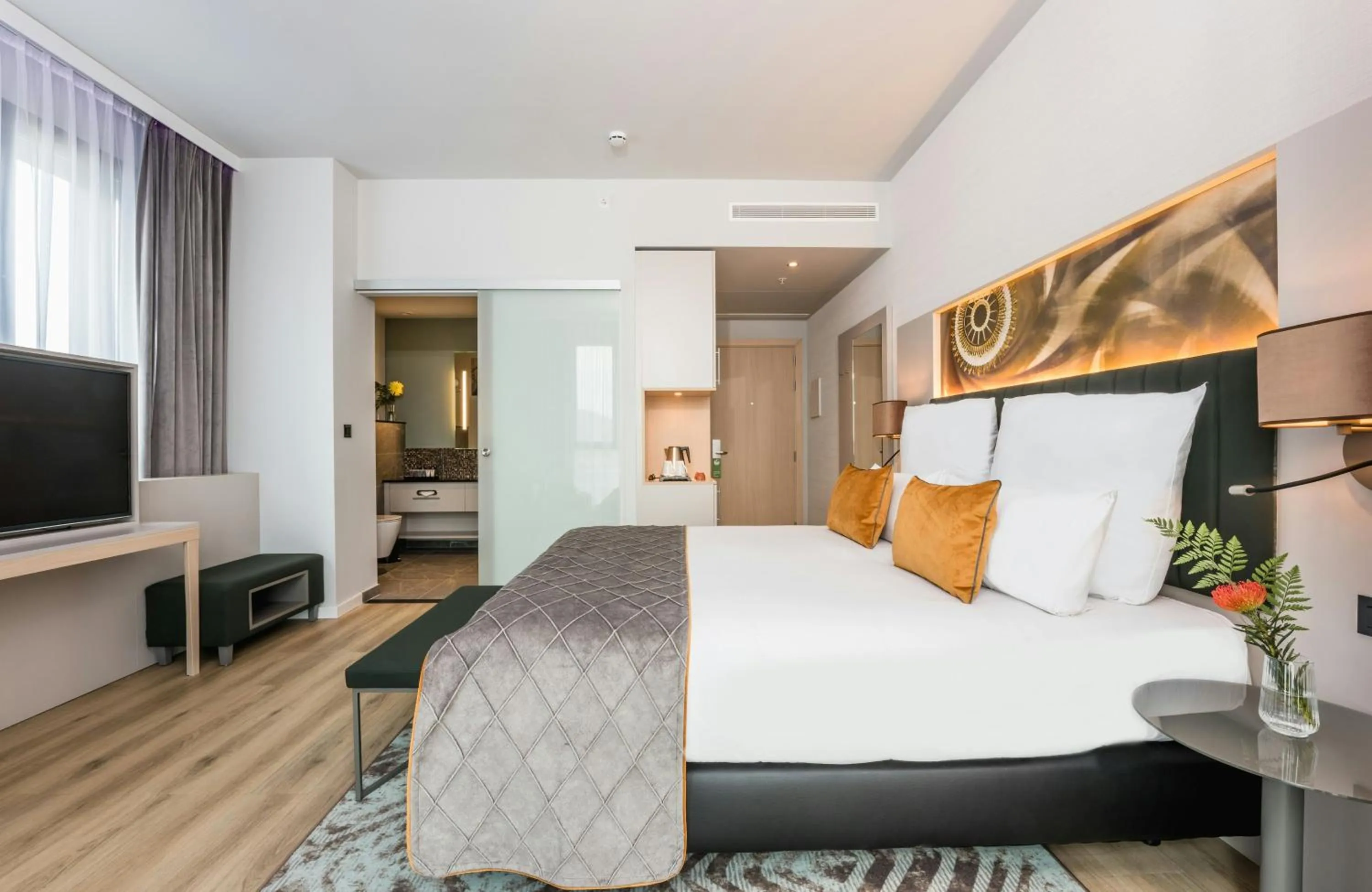 Photo of the whole room, Bed in Leonardo Royal Hotel Barcelona Fira