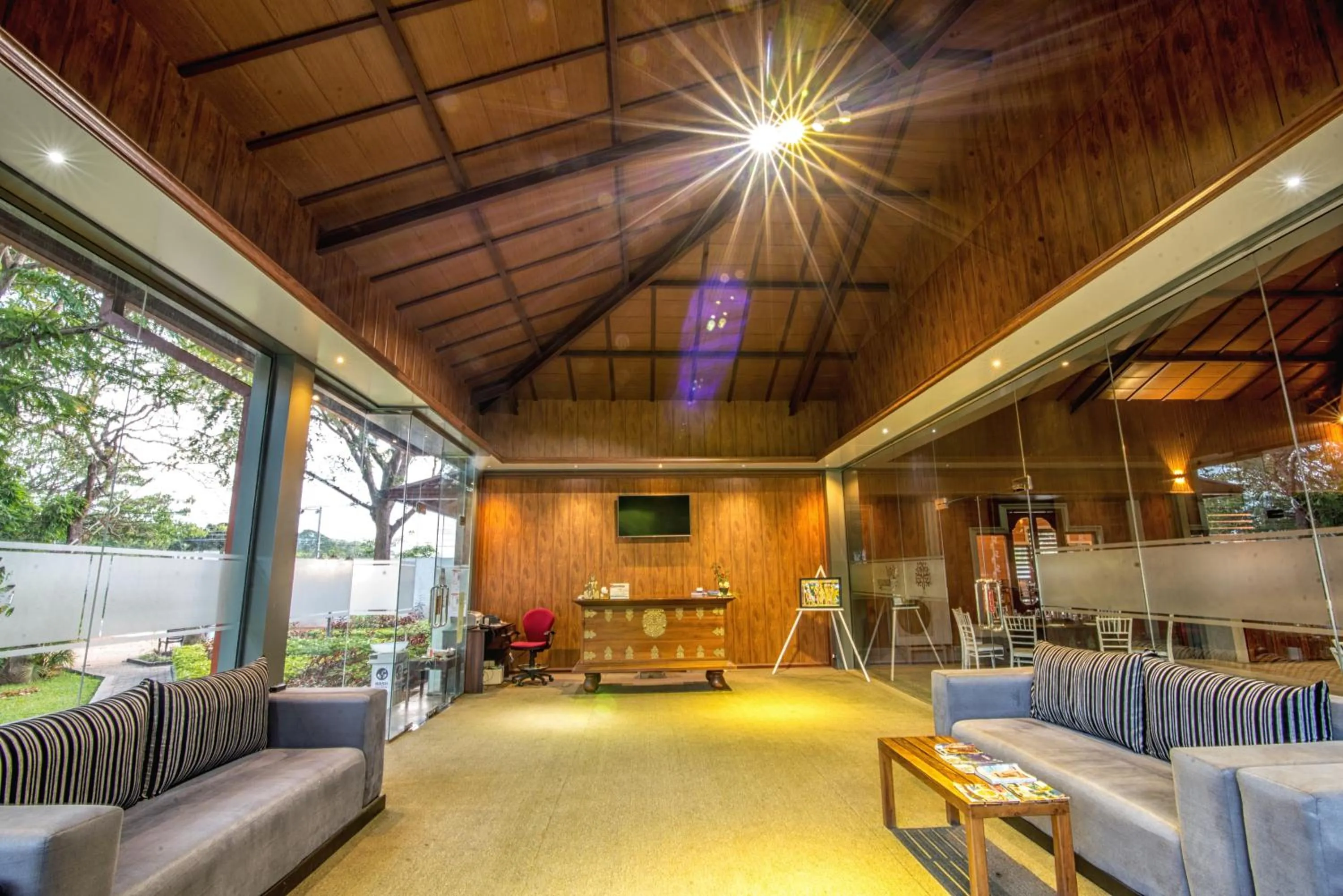 Lobby or reception in Mahanuge Hotel Polonnaruwa