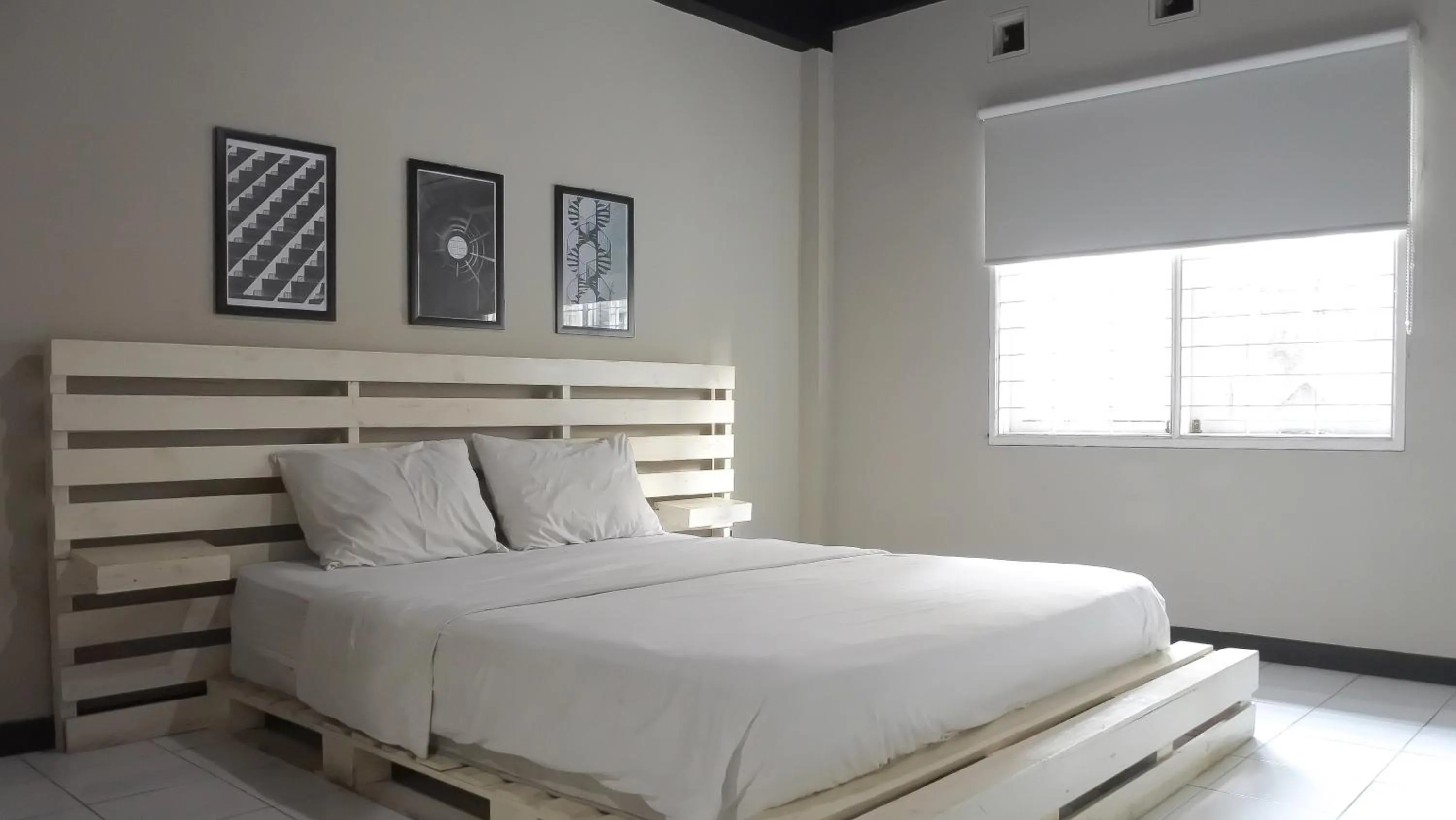 Bed in RedDoorz At Home 33 Bandung