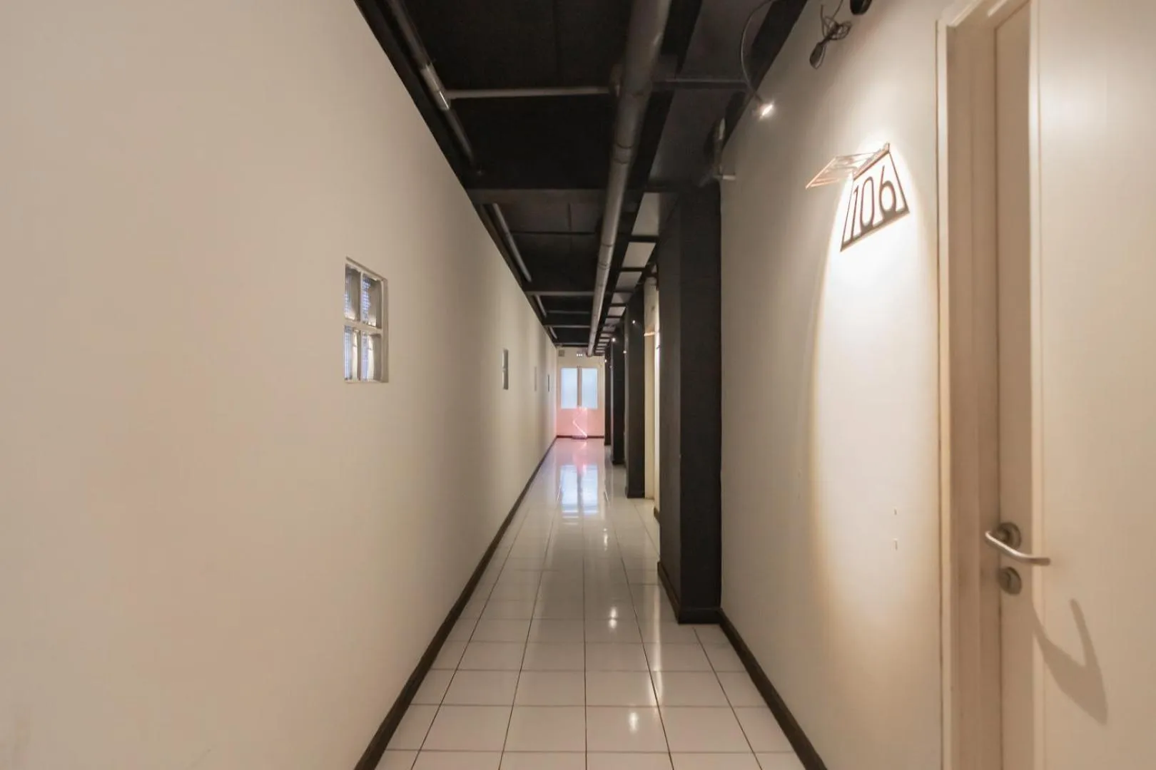 Facade/entrance in RedDoorz At Home 33 Bandung