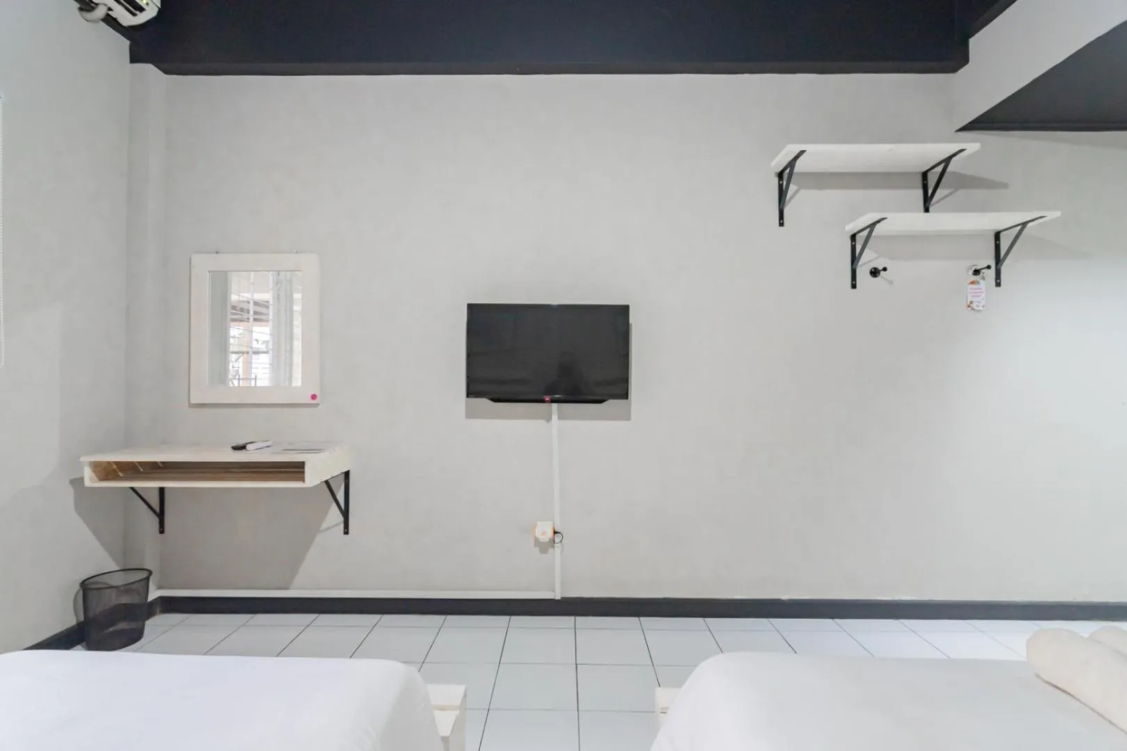 Bed in RedDoorz At Home 33 Bandung