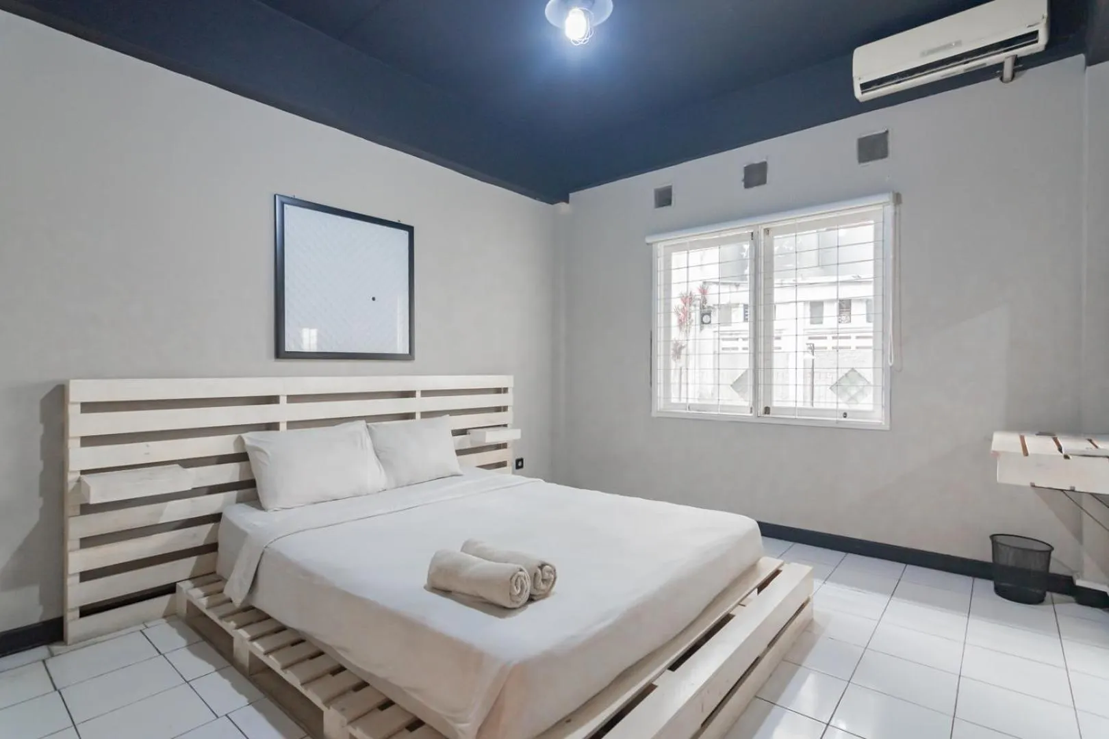 Bed in RedDoorz At Home 33 Bandung