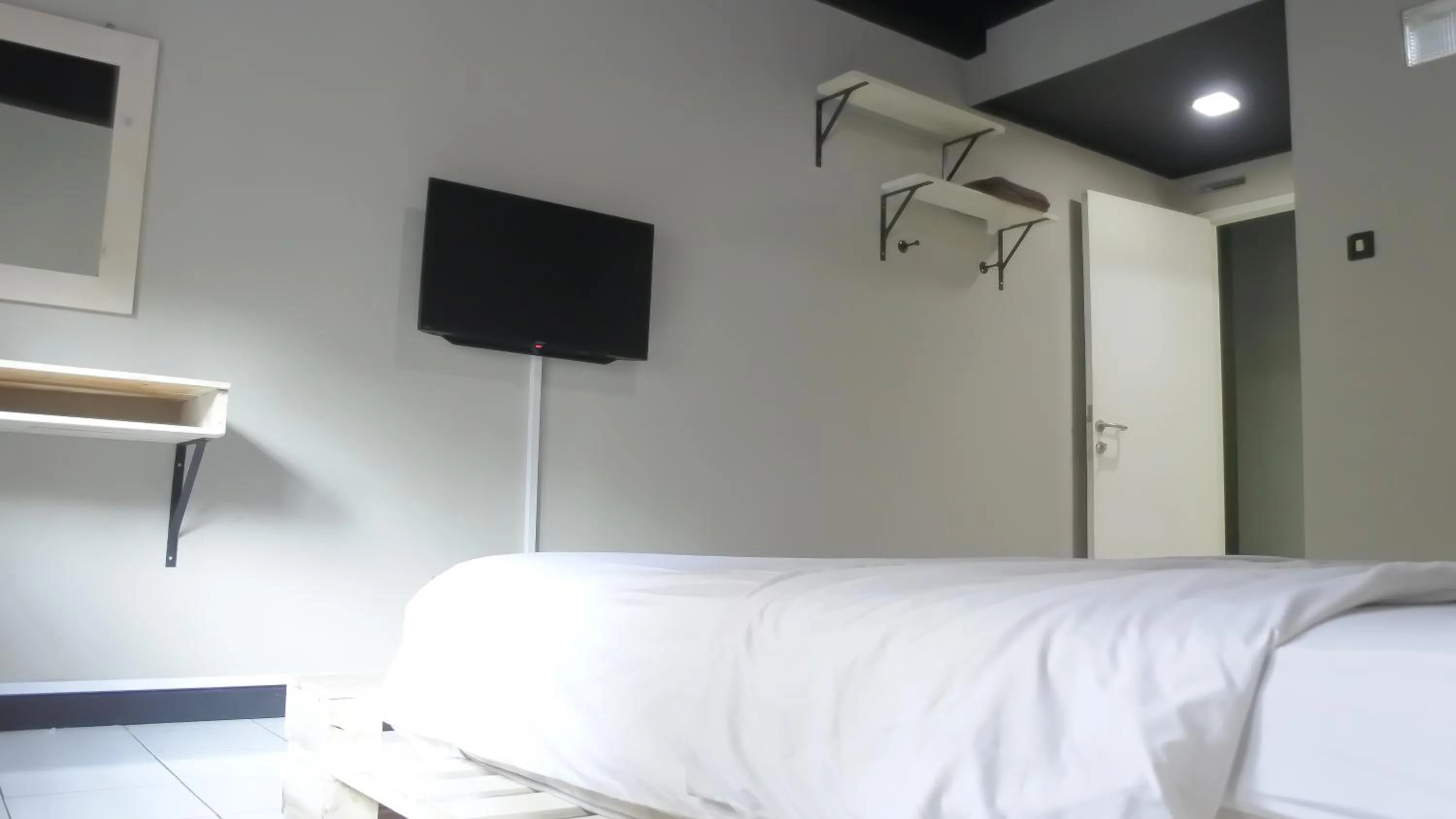 Bed in RedDoorz At Home 33 Bandung