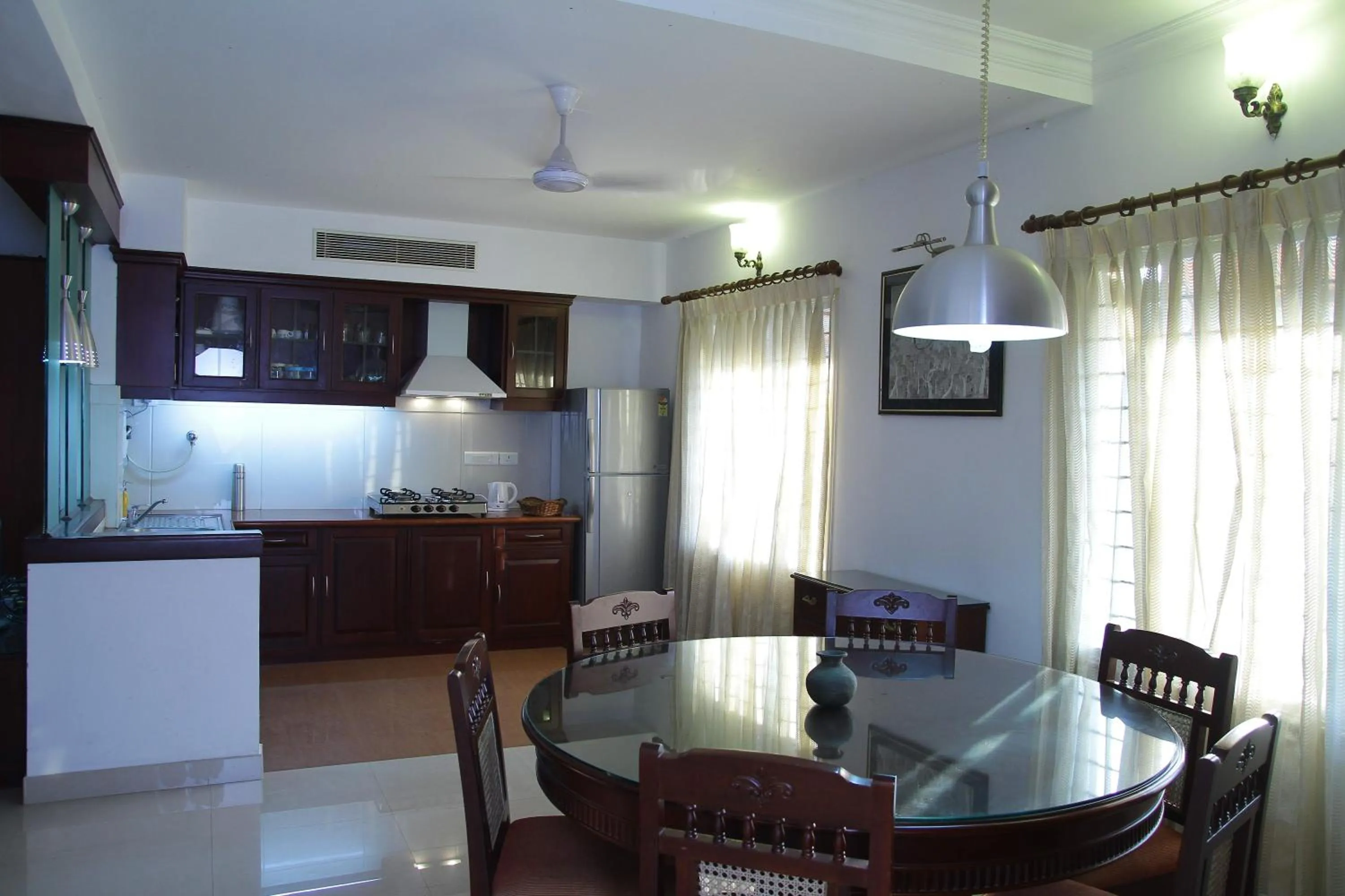 Living room in Fortbeach Service Apartments