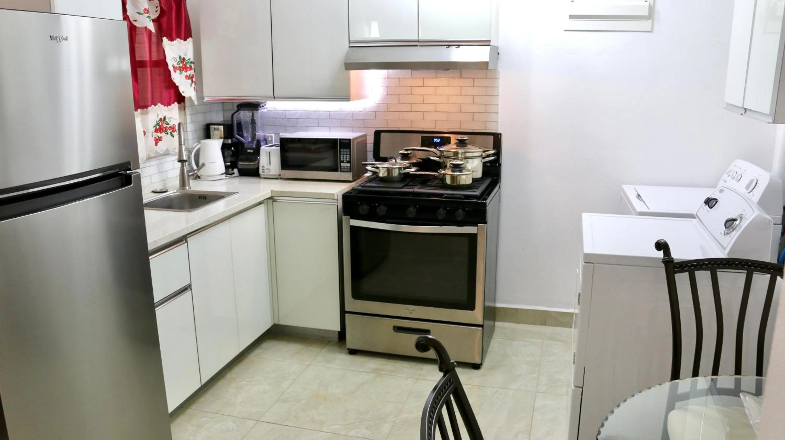 Coffee/tea facilities in Blue Star Apartments & Hotel