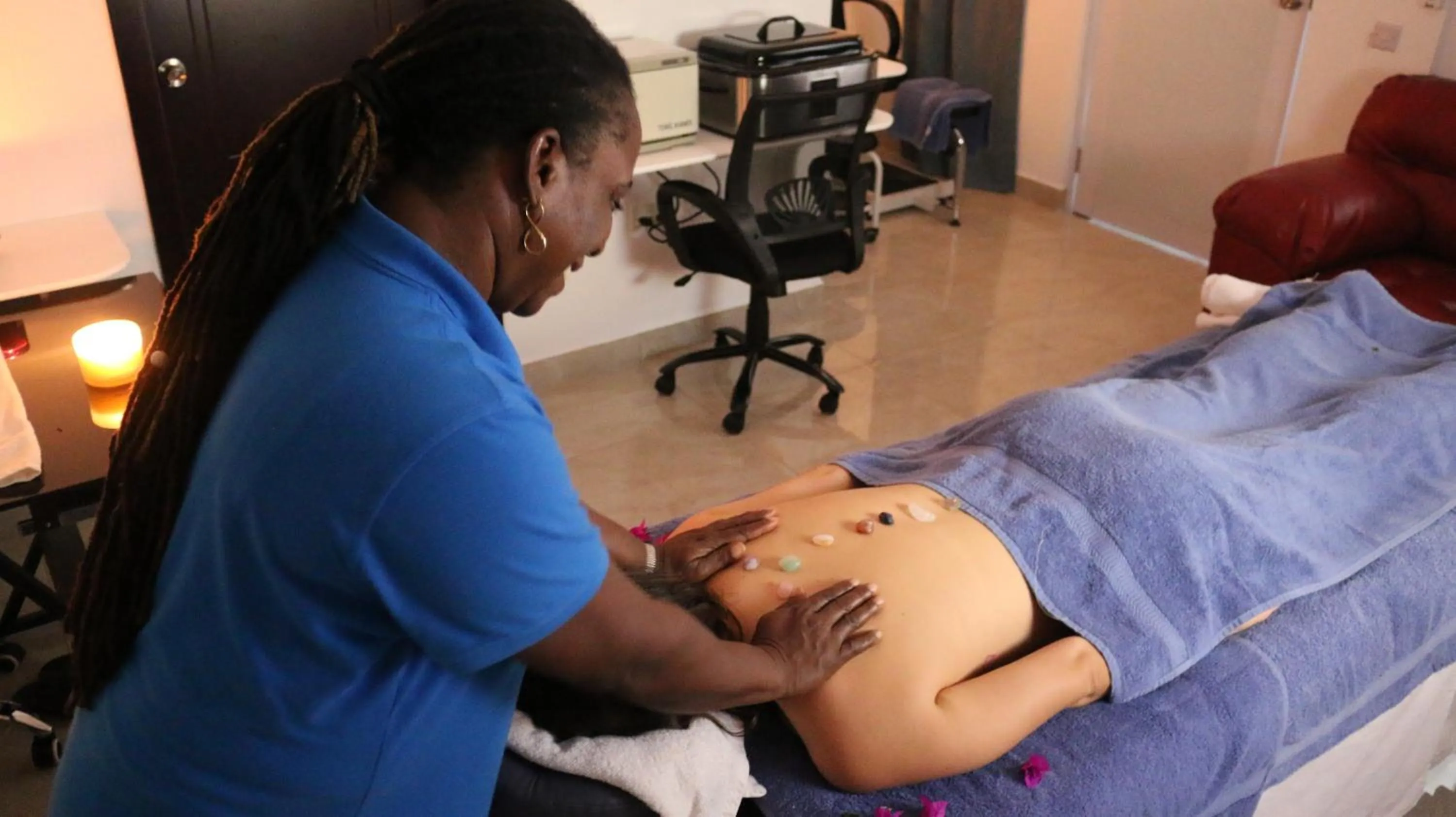 Massage in Blue Star Apartments & Hotel