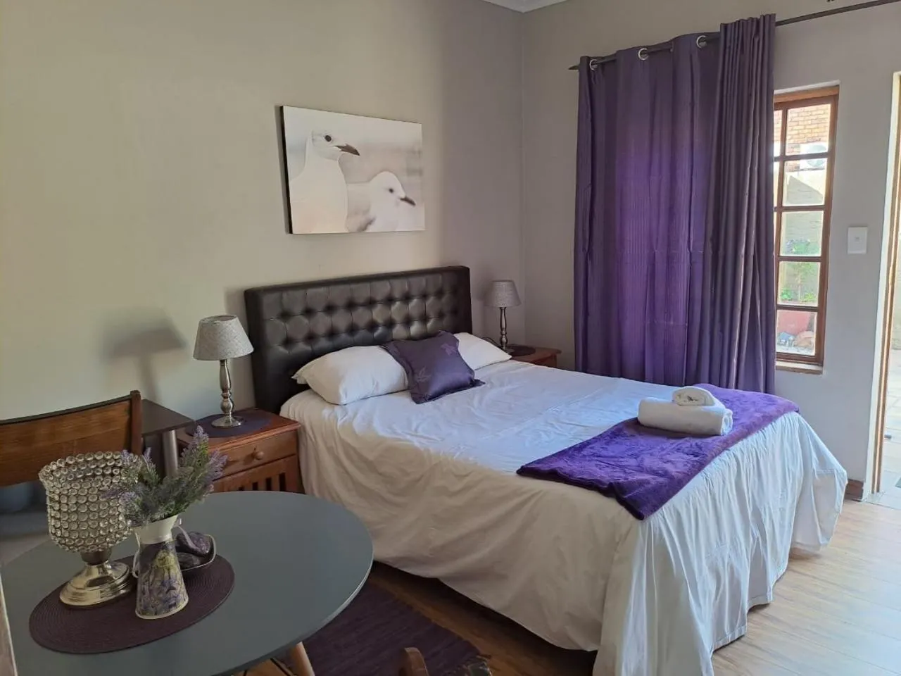 Bedroom, Bed in 24 Onvrey Guest House