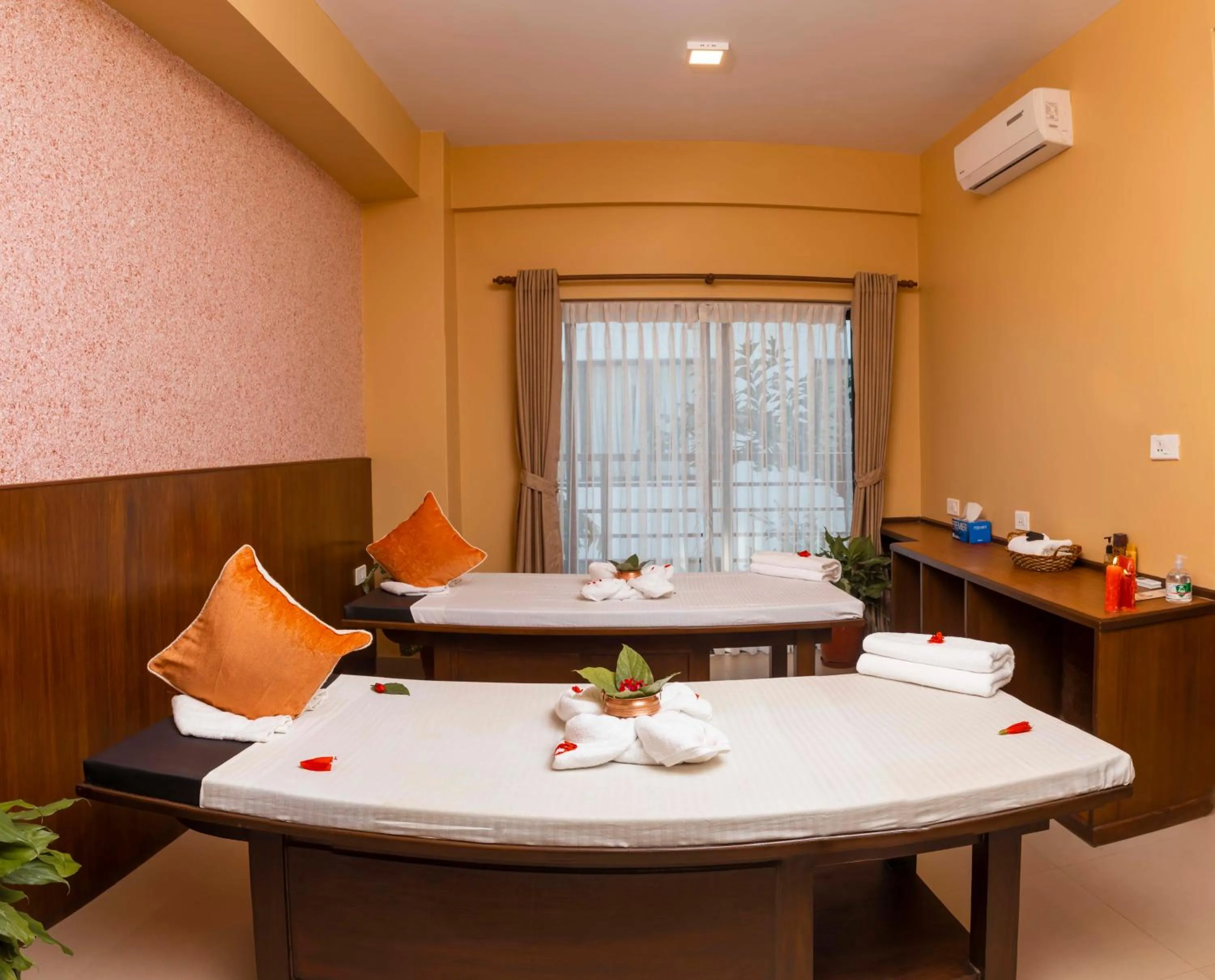 Massage in Hotel Shaara