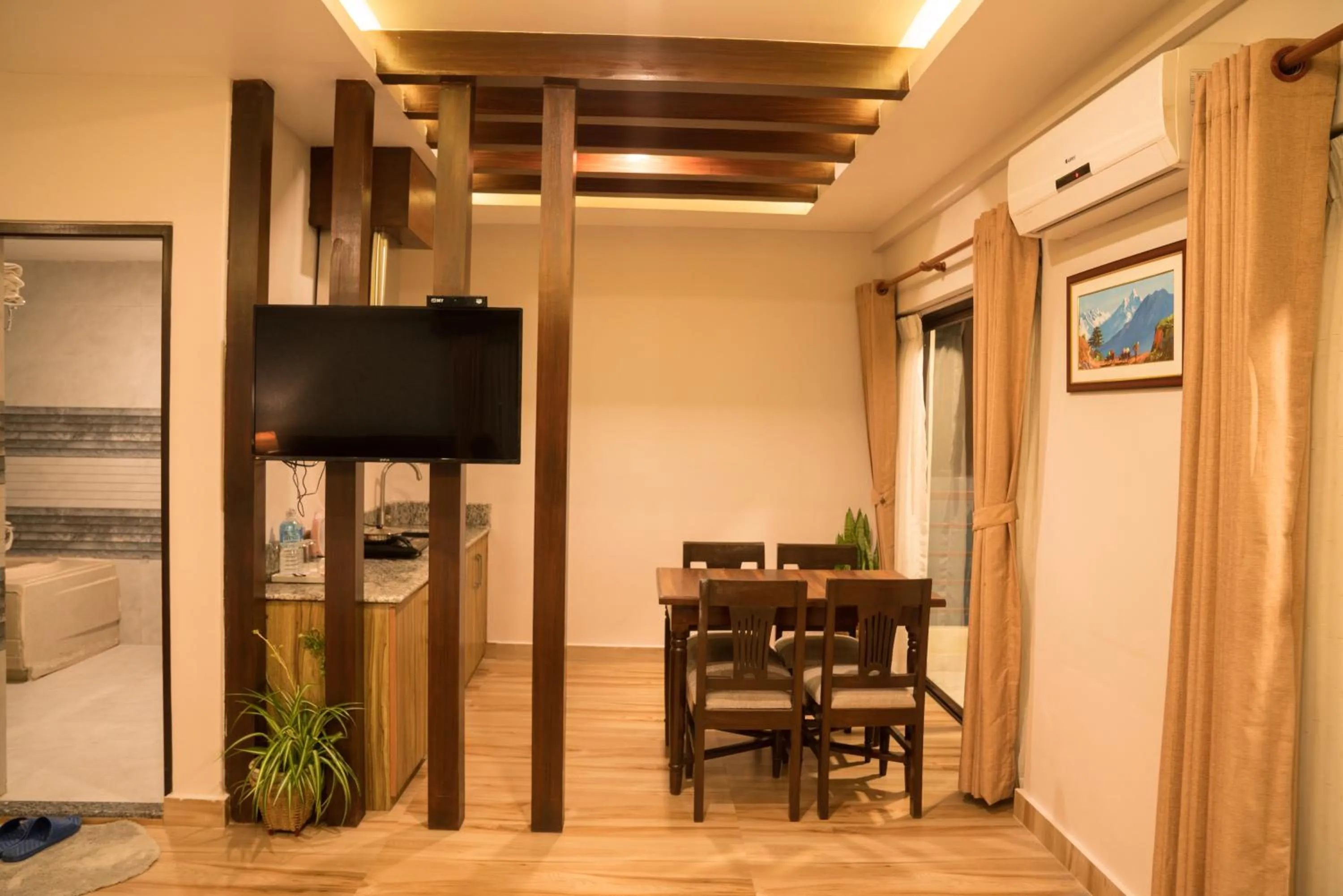 Dining area in Hotel Shaara