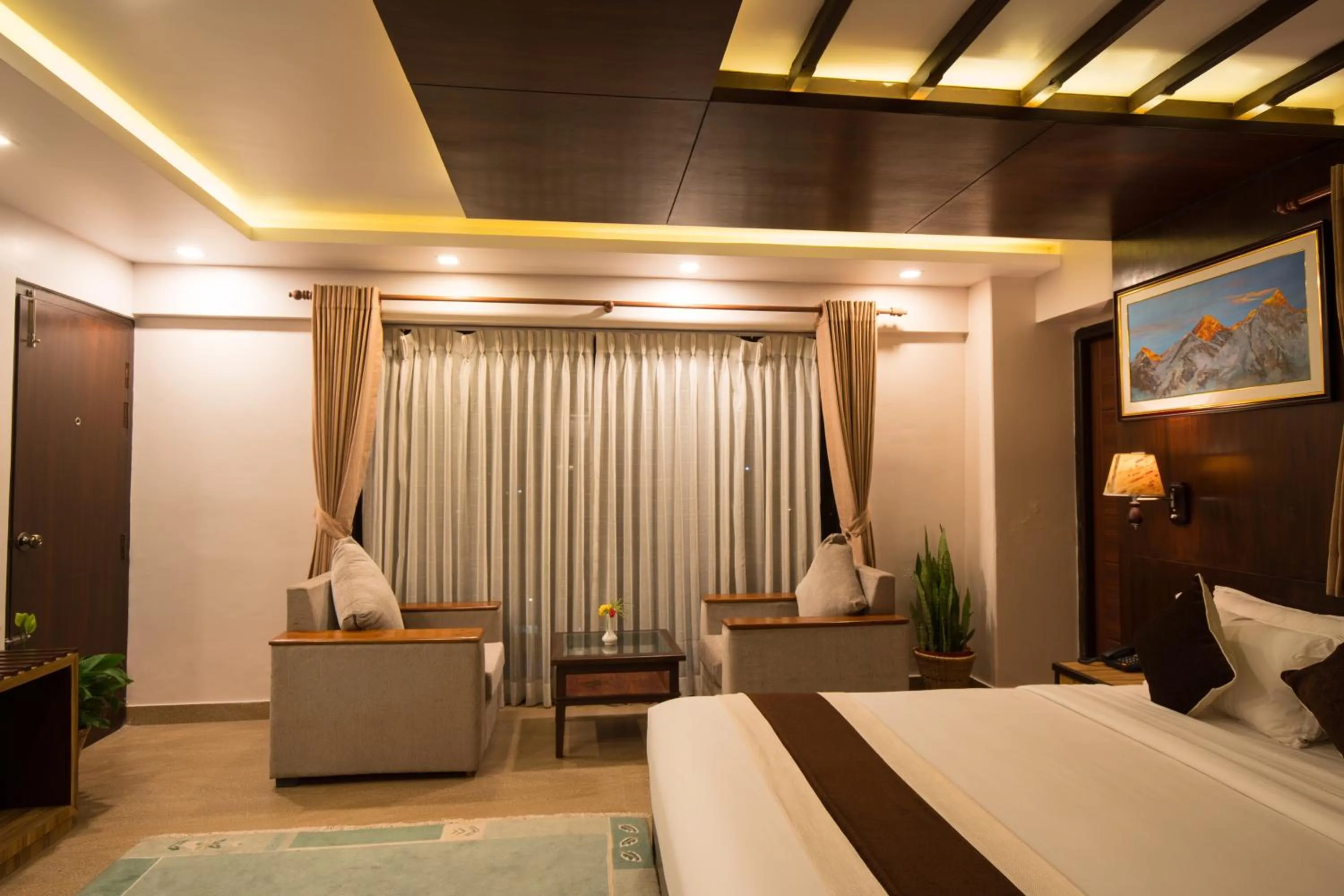 Photo of the whole room, Bed in Hotel Shaara