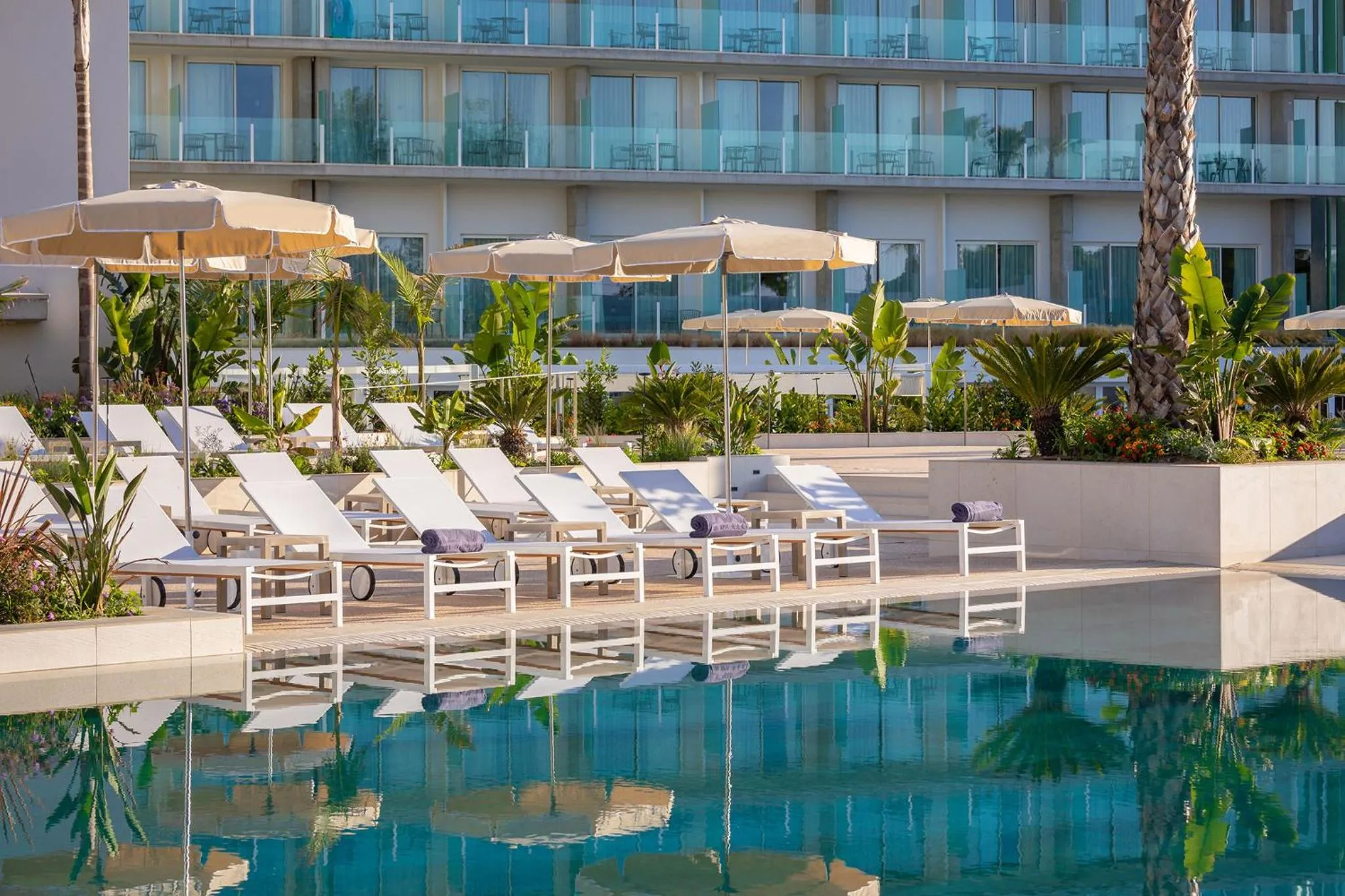 Swimming pool in Atzavara Hotel & Spa