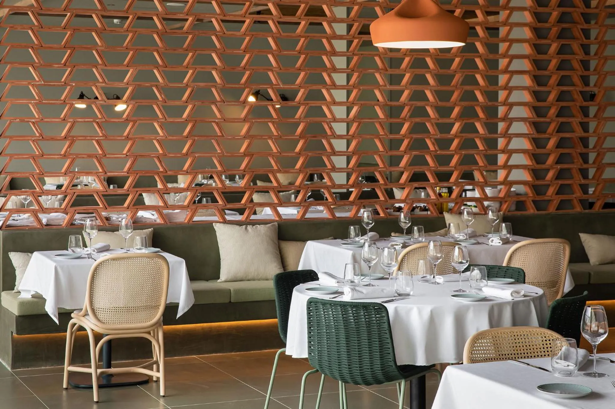 Restaurant/places to eat in Atzavara Hotel & Spa