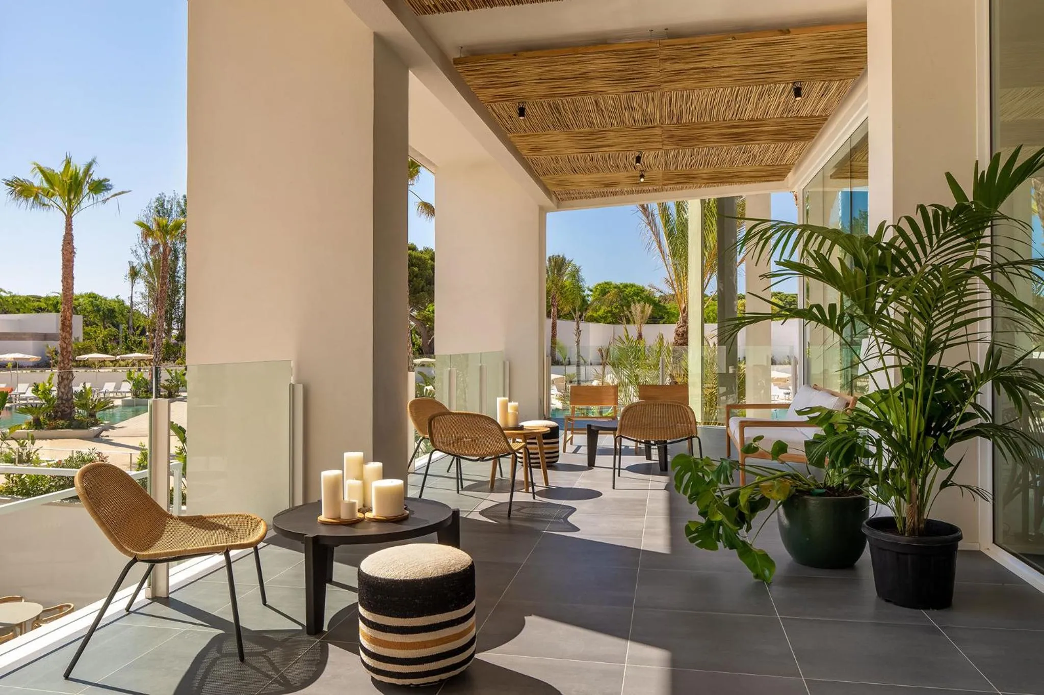 Lounge or bar in Atzavara Hotel & Spa