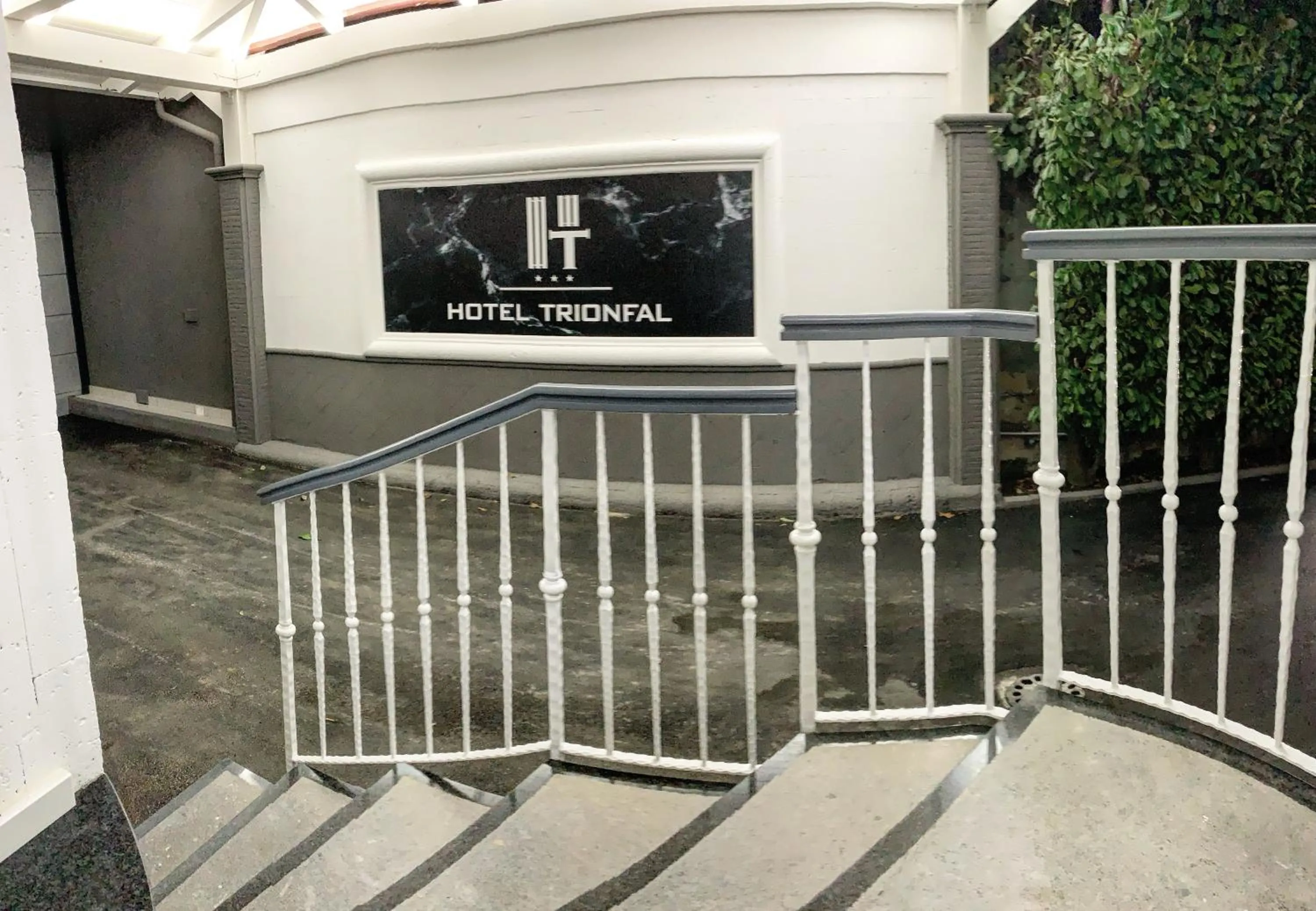 Decorative detail in Hotel Trionfal