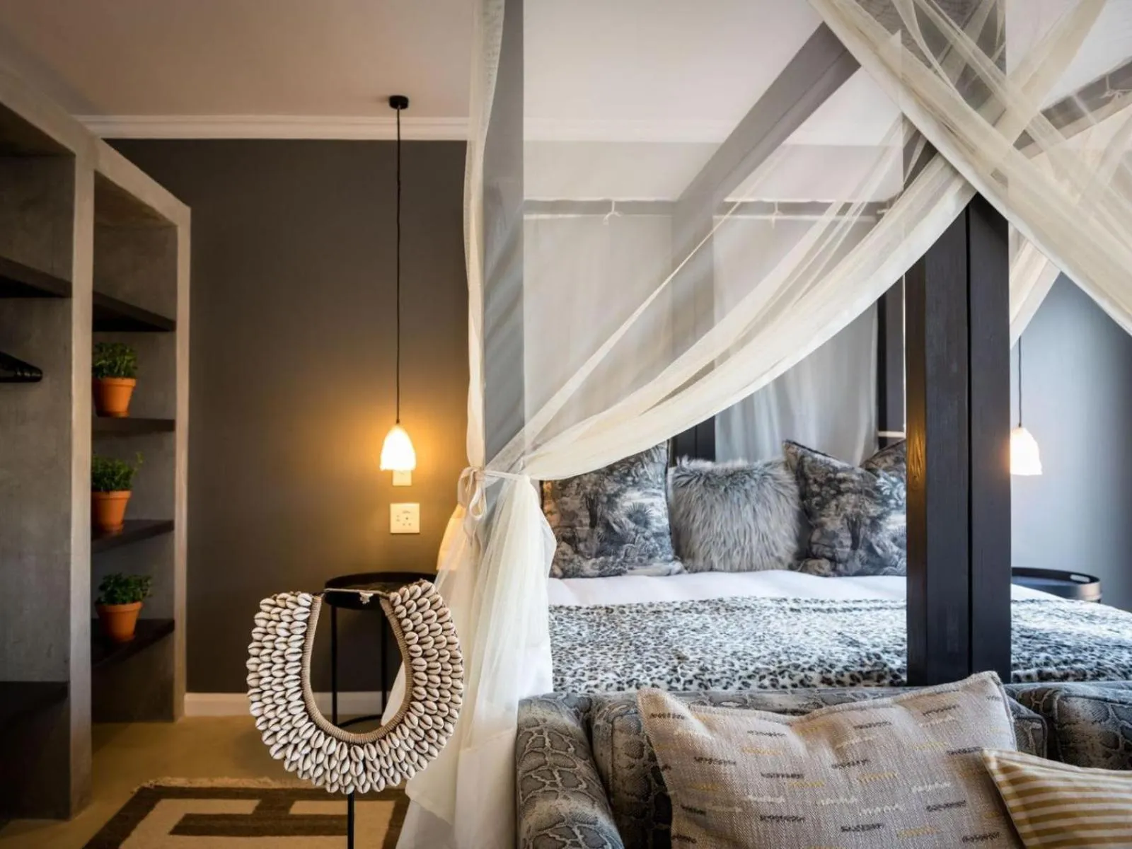 Bed in Safari Moon Luxury Bush Lodge