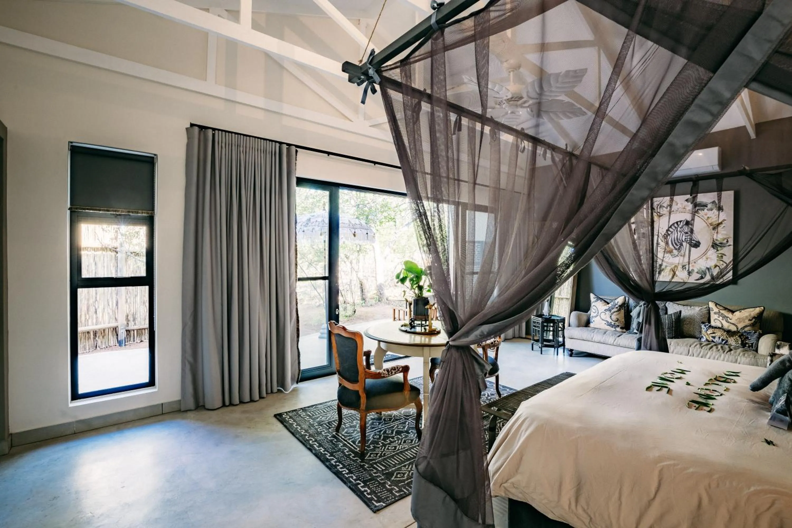 Bed in Safari Moon Luxury Bush Lodge