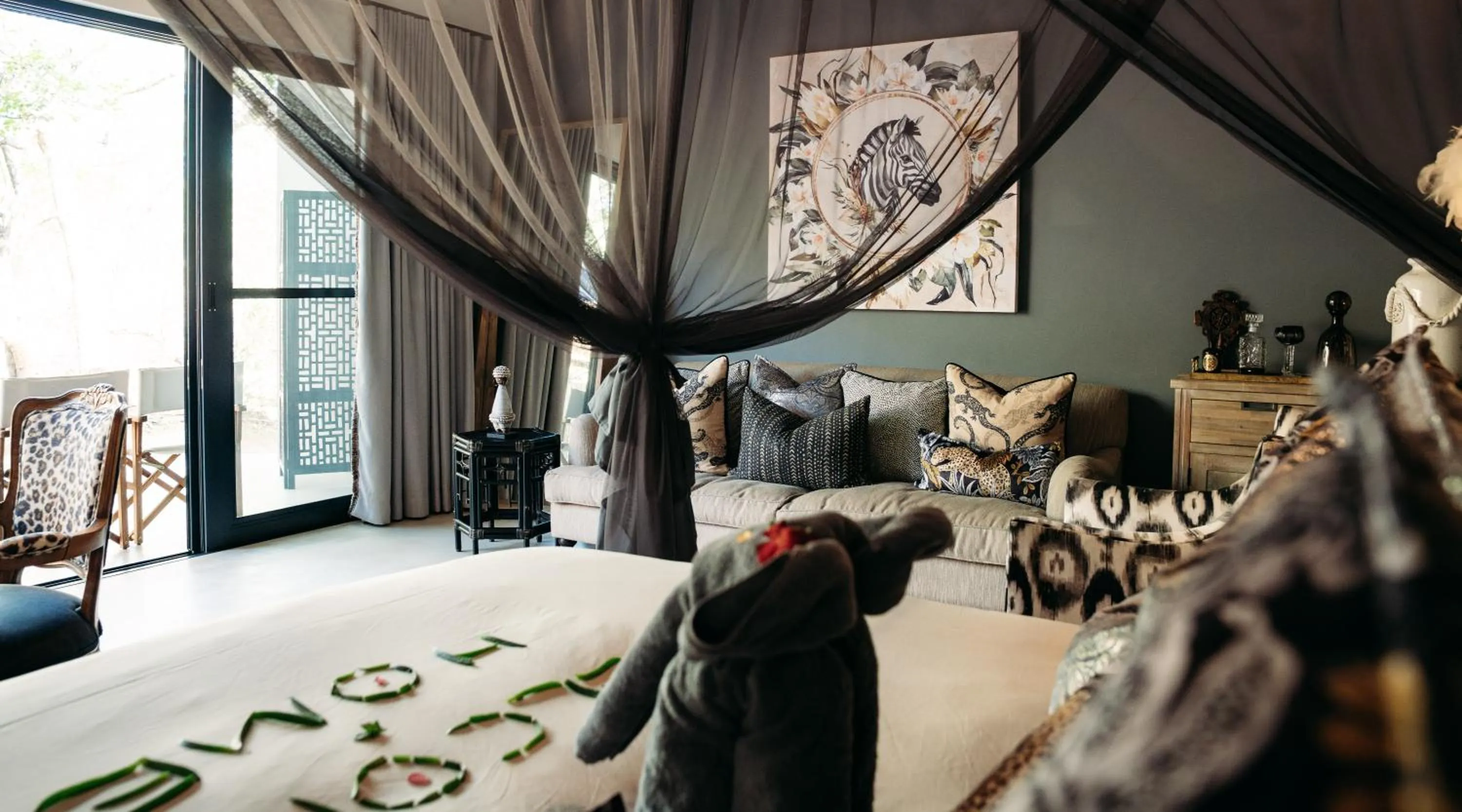 Bed in Safari Moon Luxury Bush Lodge