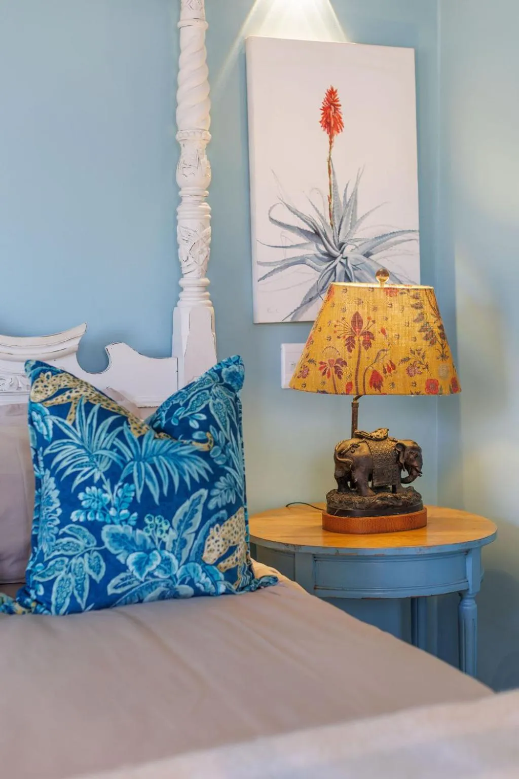 Bed in Safari Moon Luxury Bush Lodge