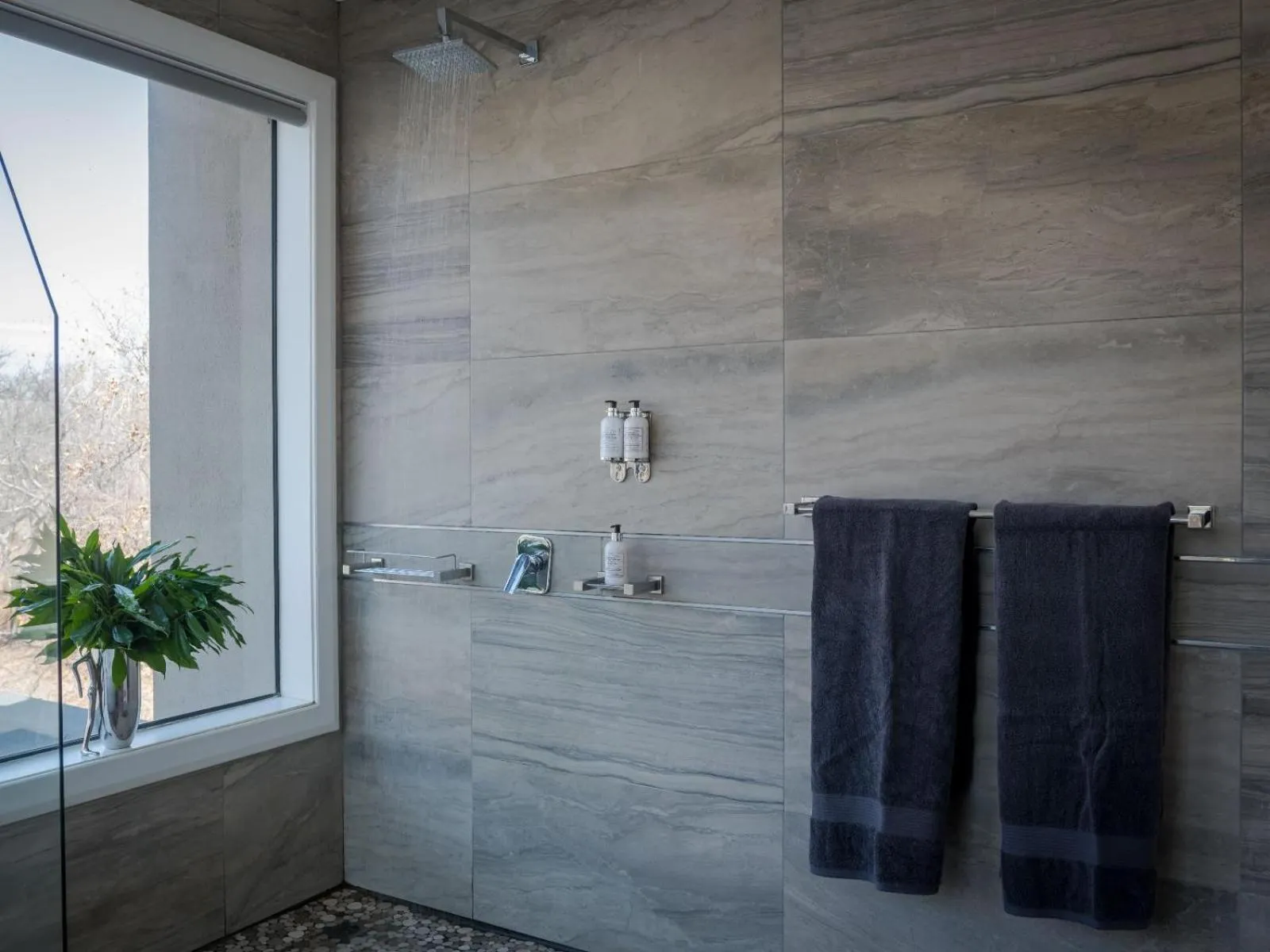 Bathroom in Safari Moon Luxury Bush Lodge