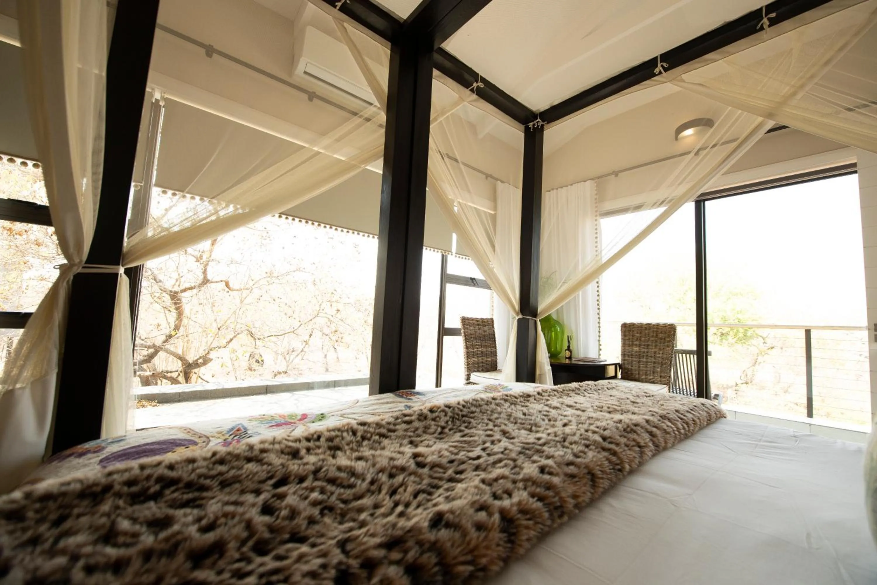 Bed in Safari Moon Luxury Bush Lodge