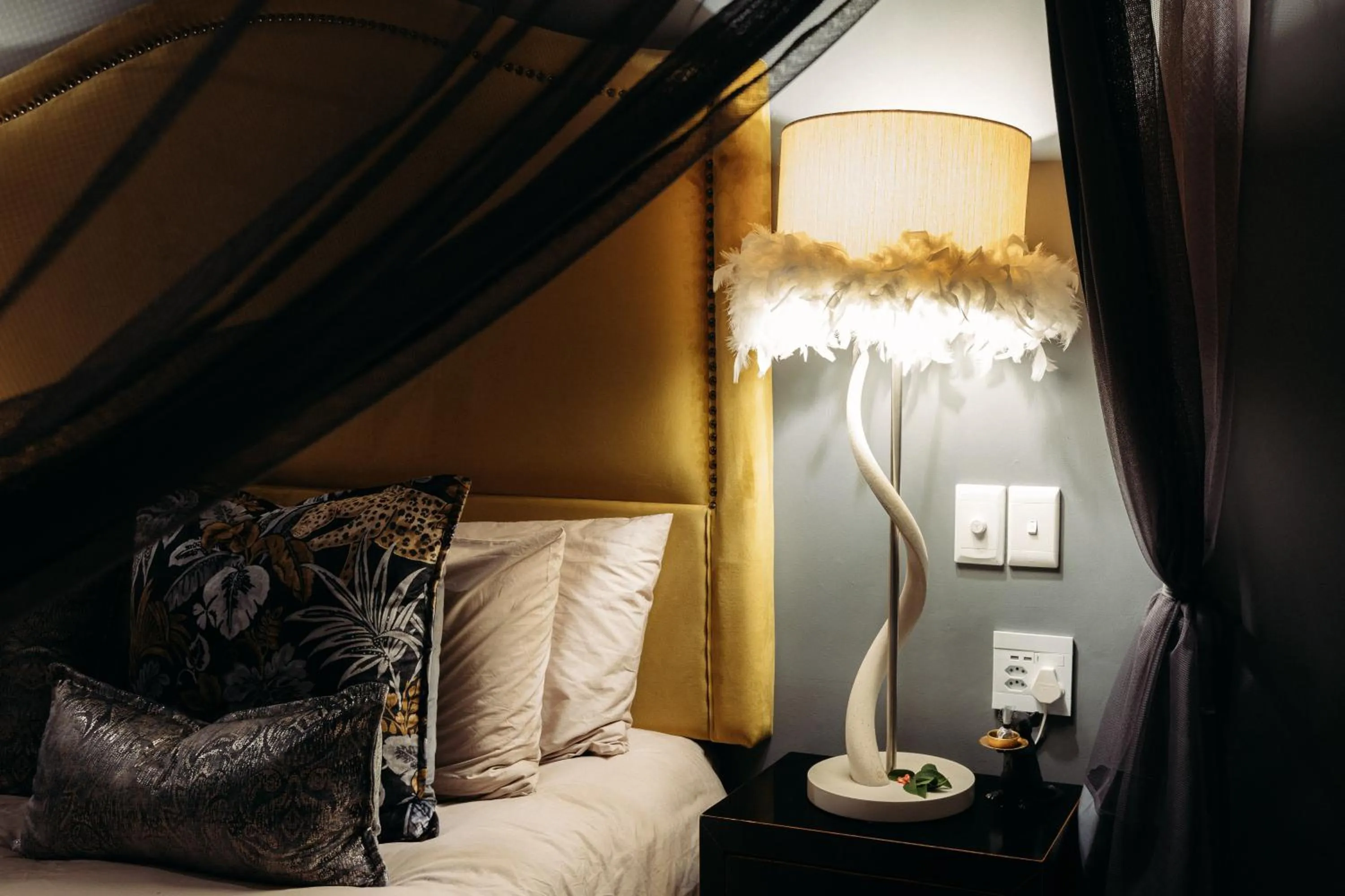 Safari Moon Luxury Bush Lodge