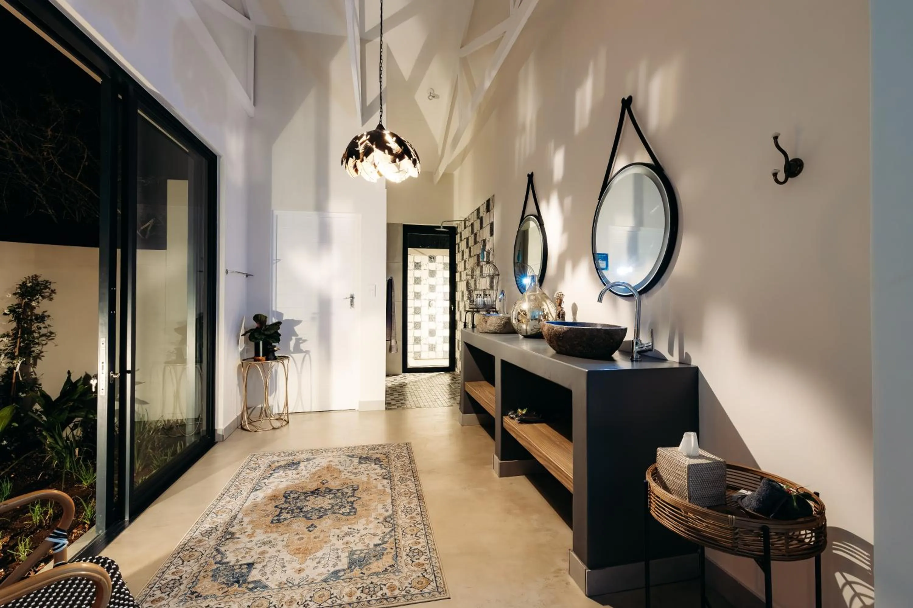 Safari Moon Luxury Bush Lodge