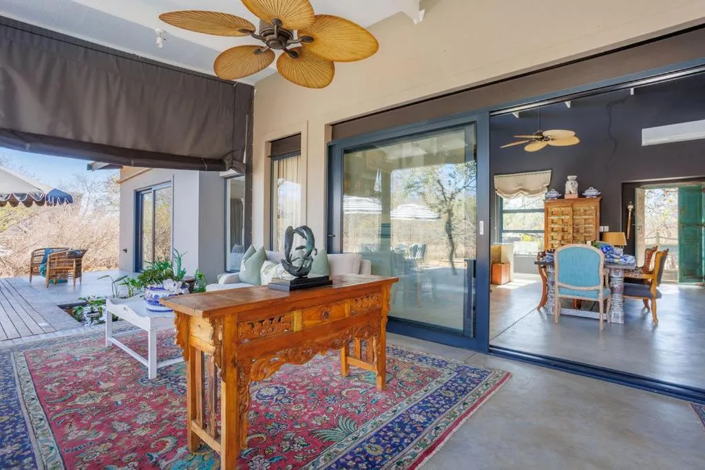 Safari Moon Luxury Bush Lodge