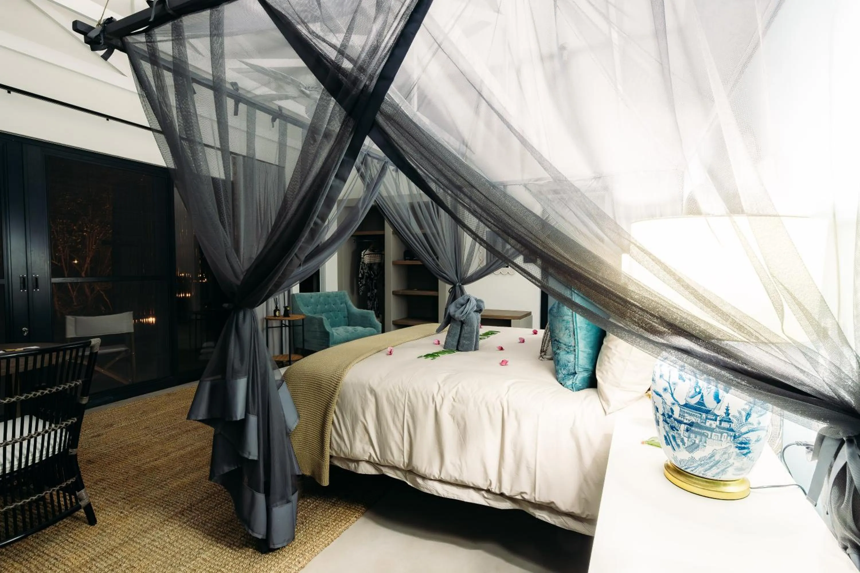 Bed in Safari Moon Luxury Bush Lodge