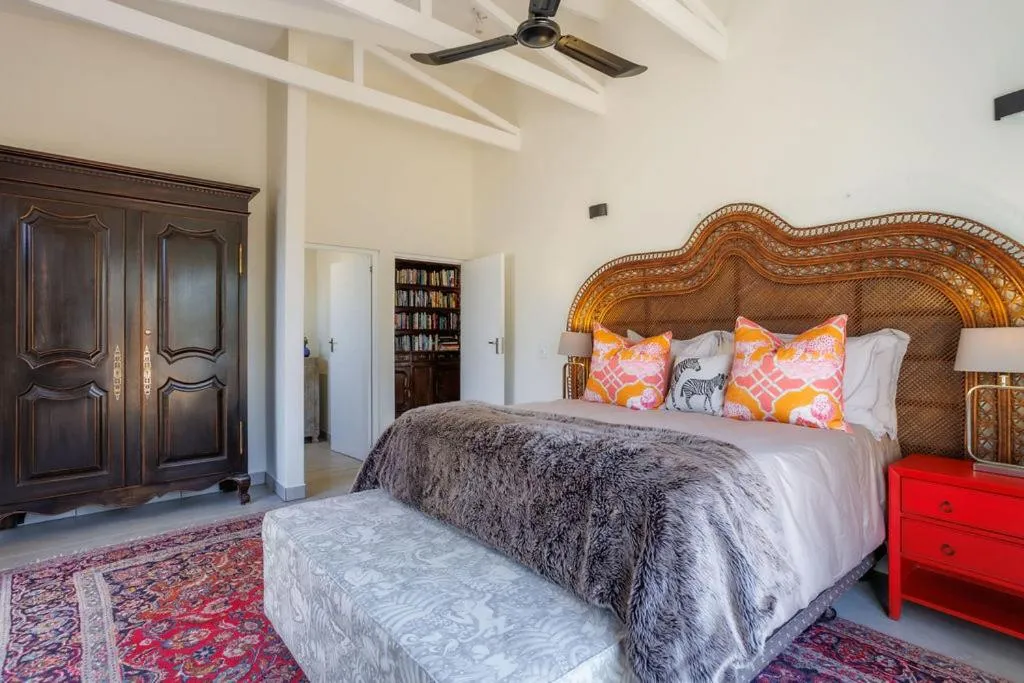 Bed in Safari Moon Luxury Bush Lodge